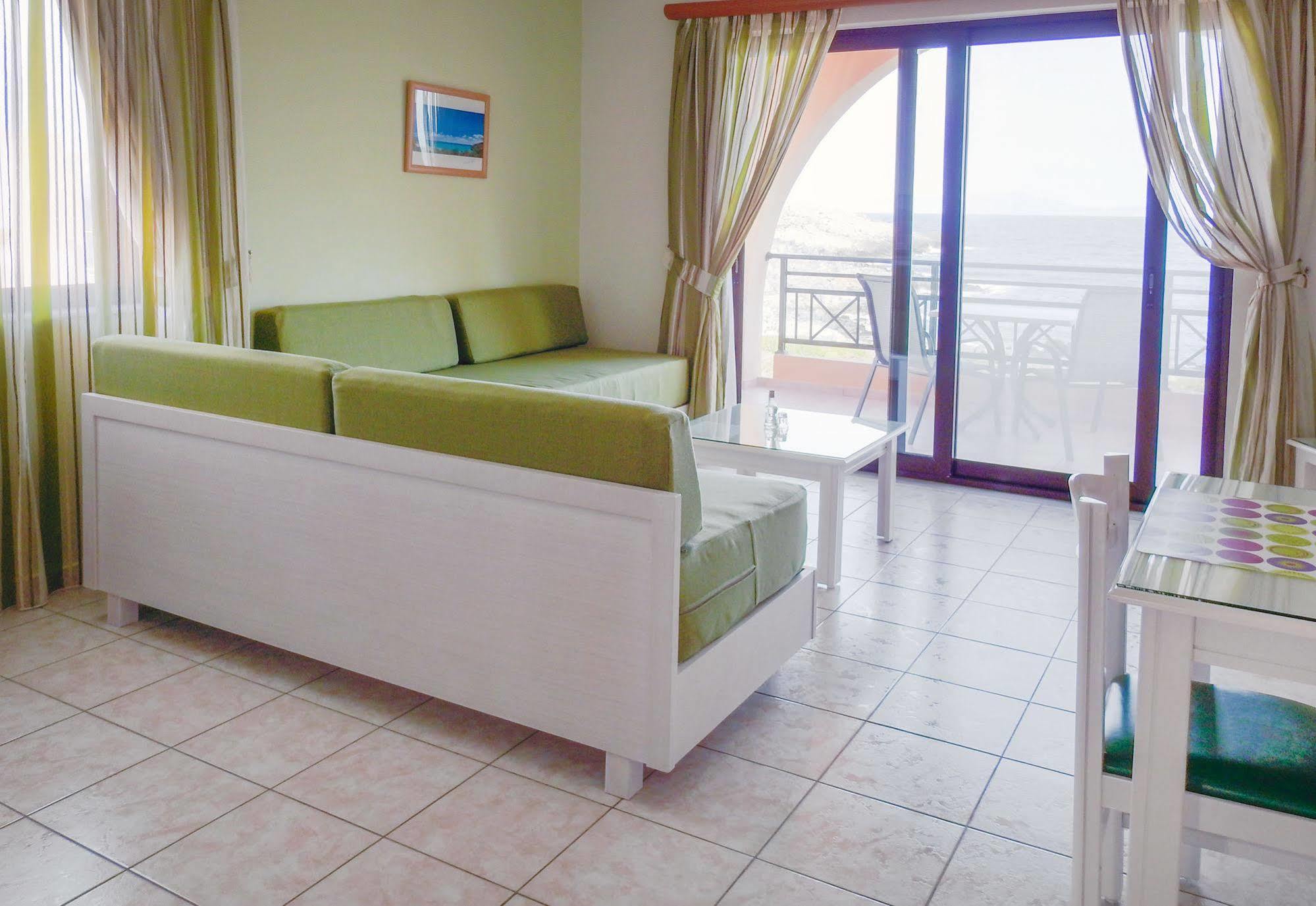 Nanakis Aparthotel Stavros (Crete)