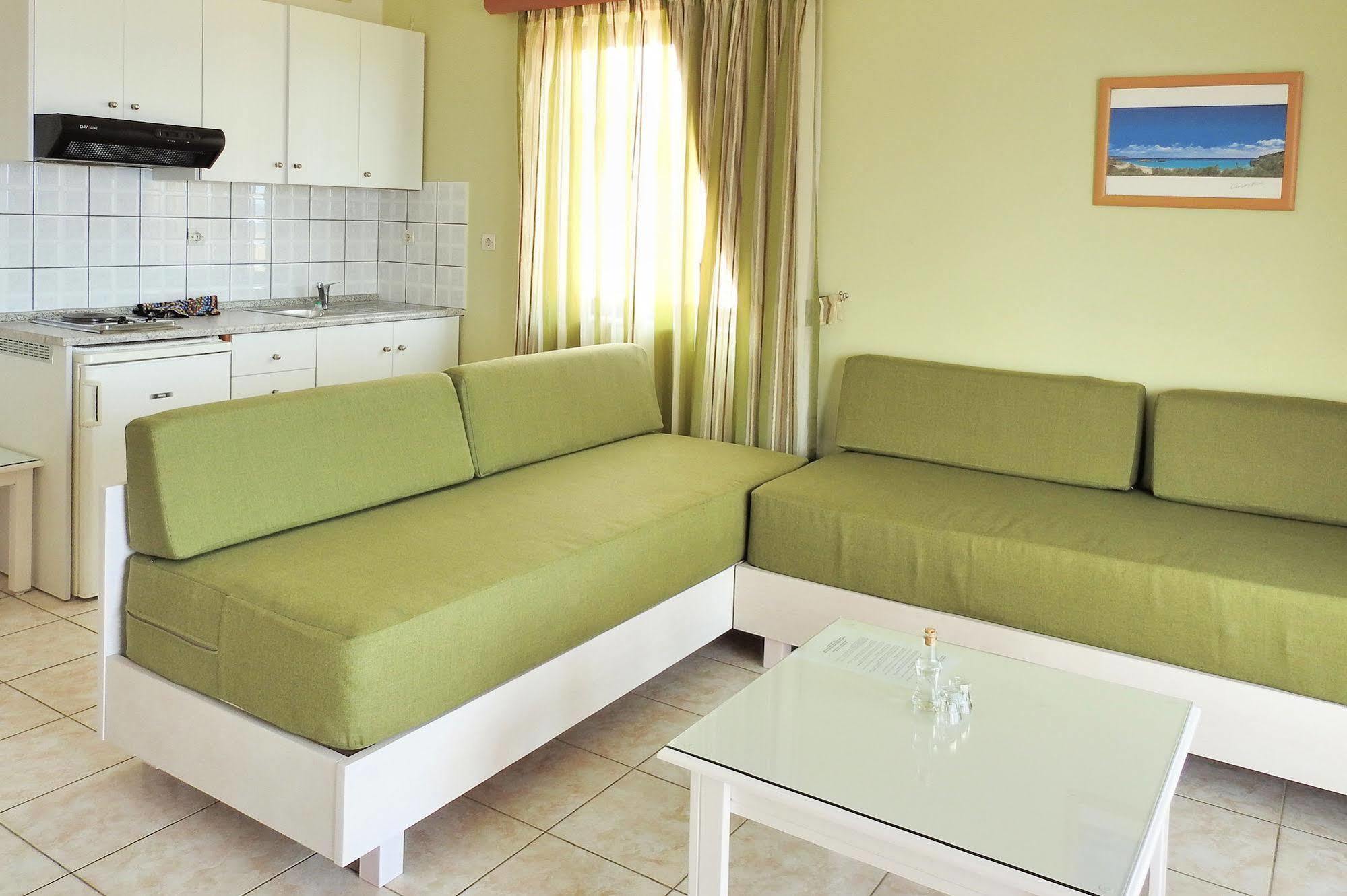 Nanakis Aparthotel Stavros (Crete)