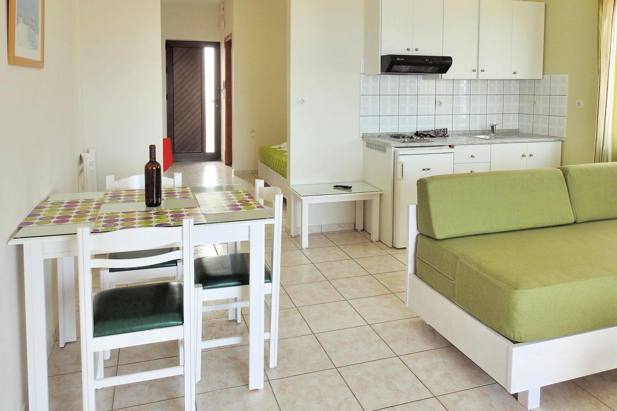 Aparthotel Nanakis Stavros (Crete)
