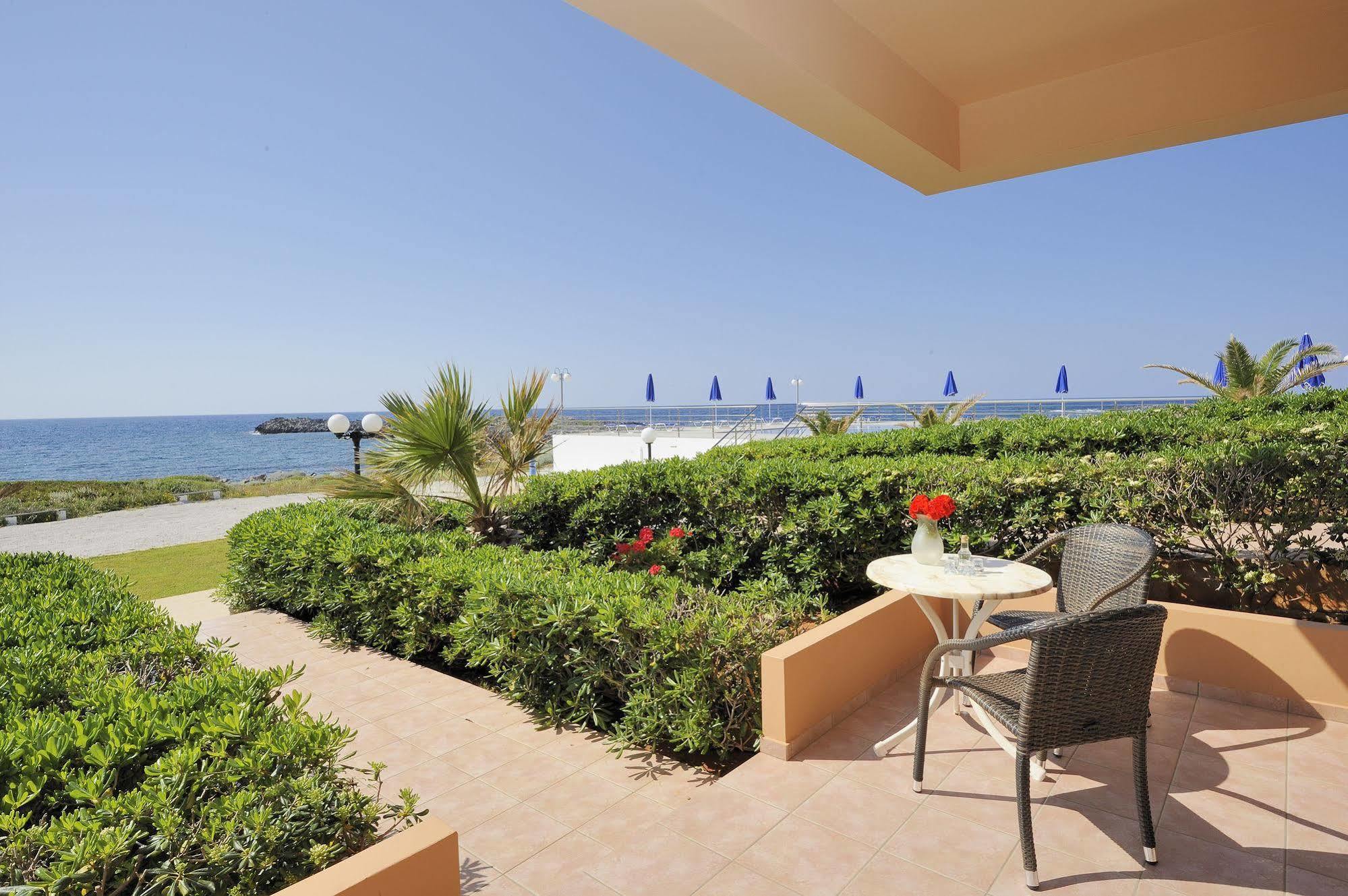 Nanakis Aparthotel