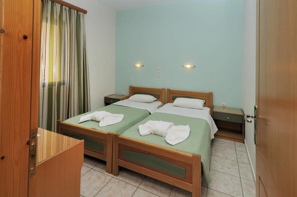 Aparthotel Nanakis 3*