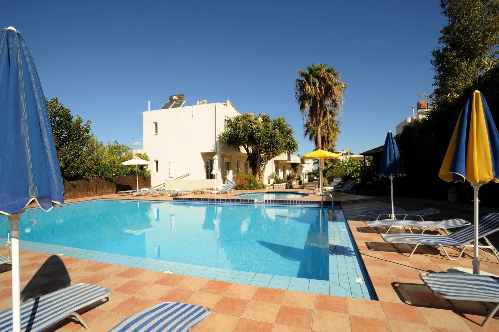 Aparthotel Evilion Stalos