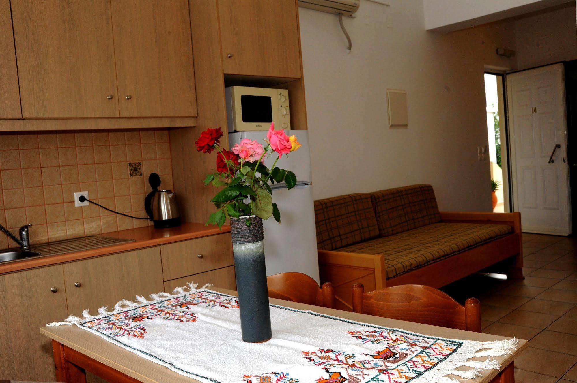 Aparthotel Evilion 2*