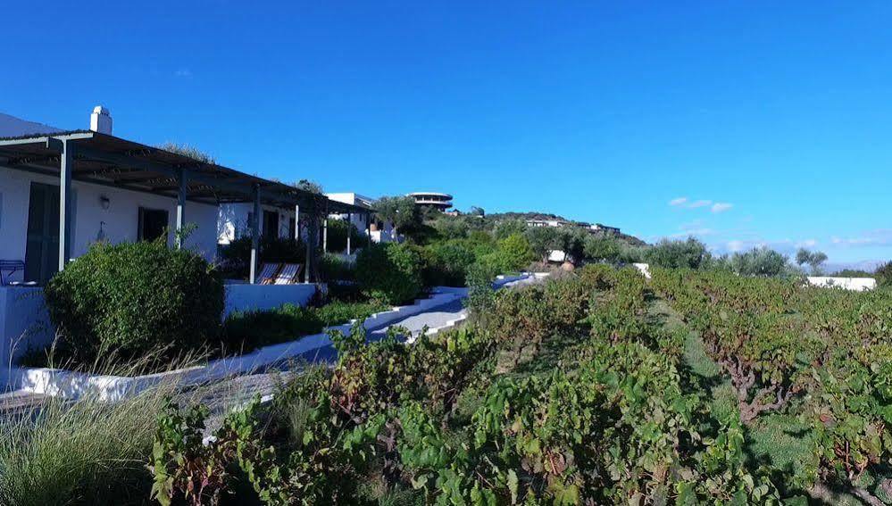 Niriides Hotel
