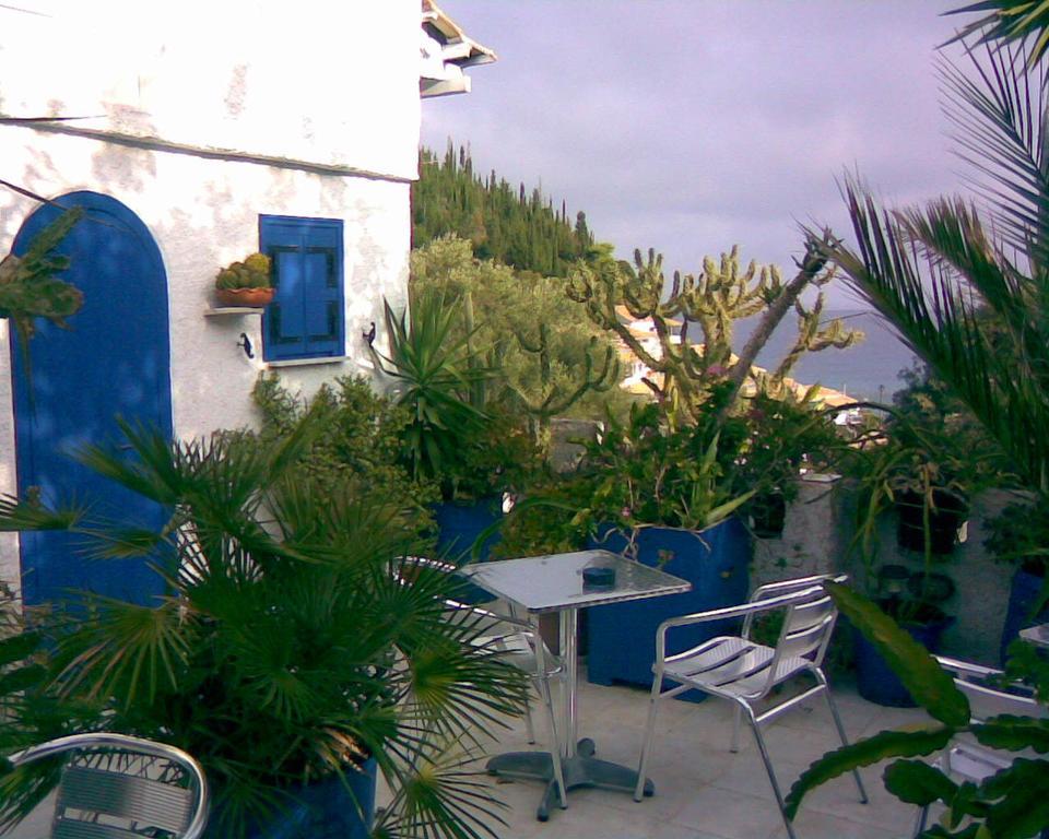 Mistral Lefkada City