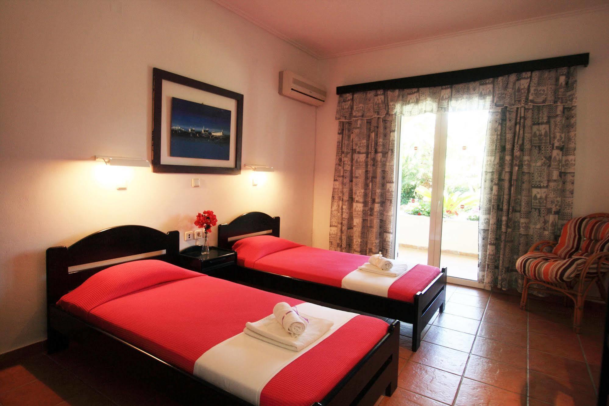 Aparthotel Phoenix 2*