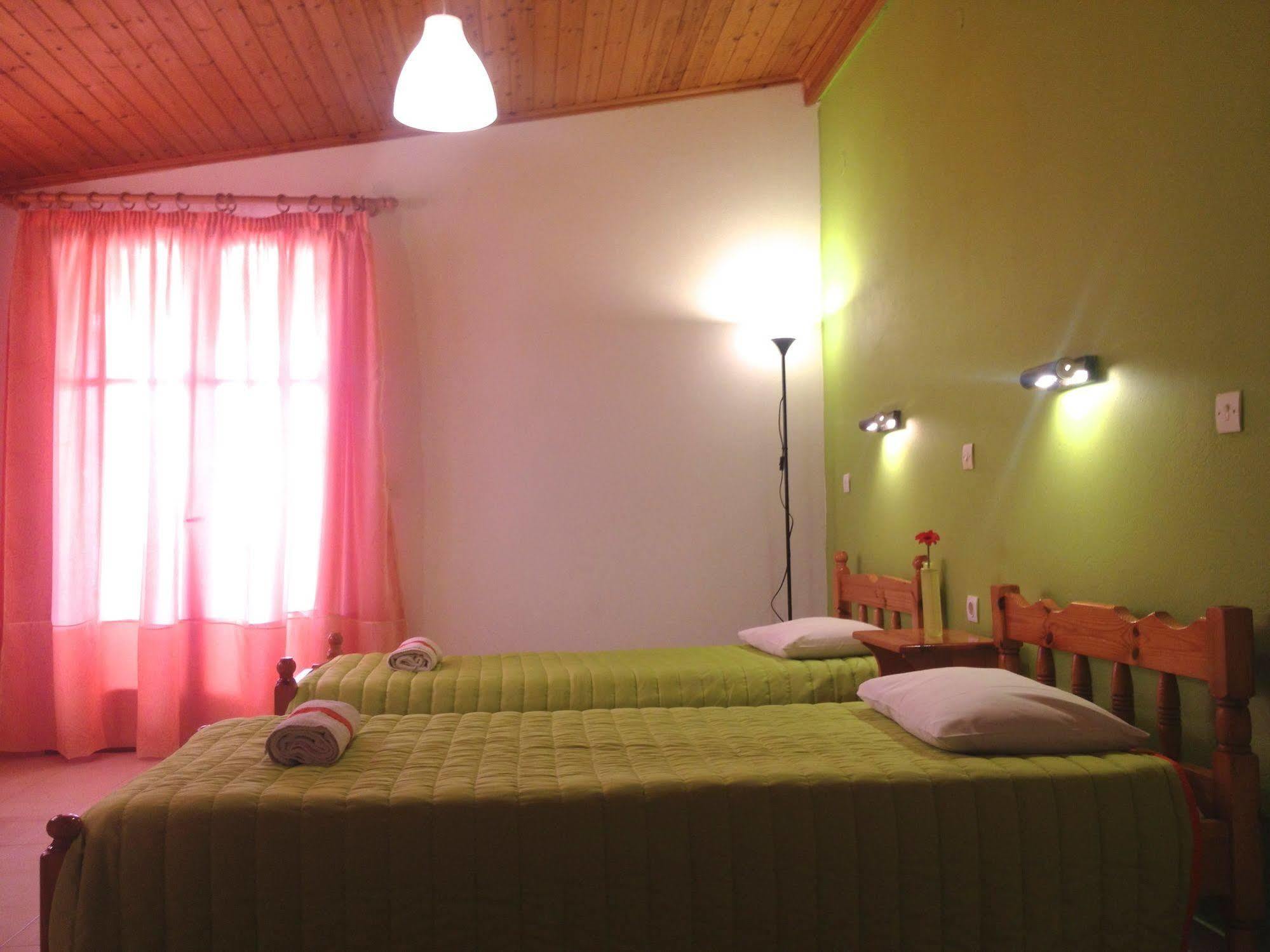 Ionian Breeze Apartments Hotel 2*