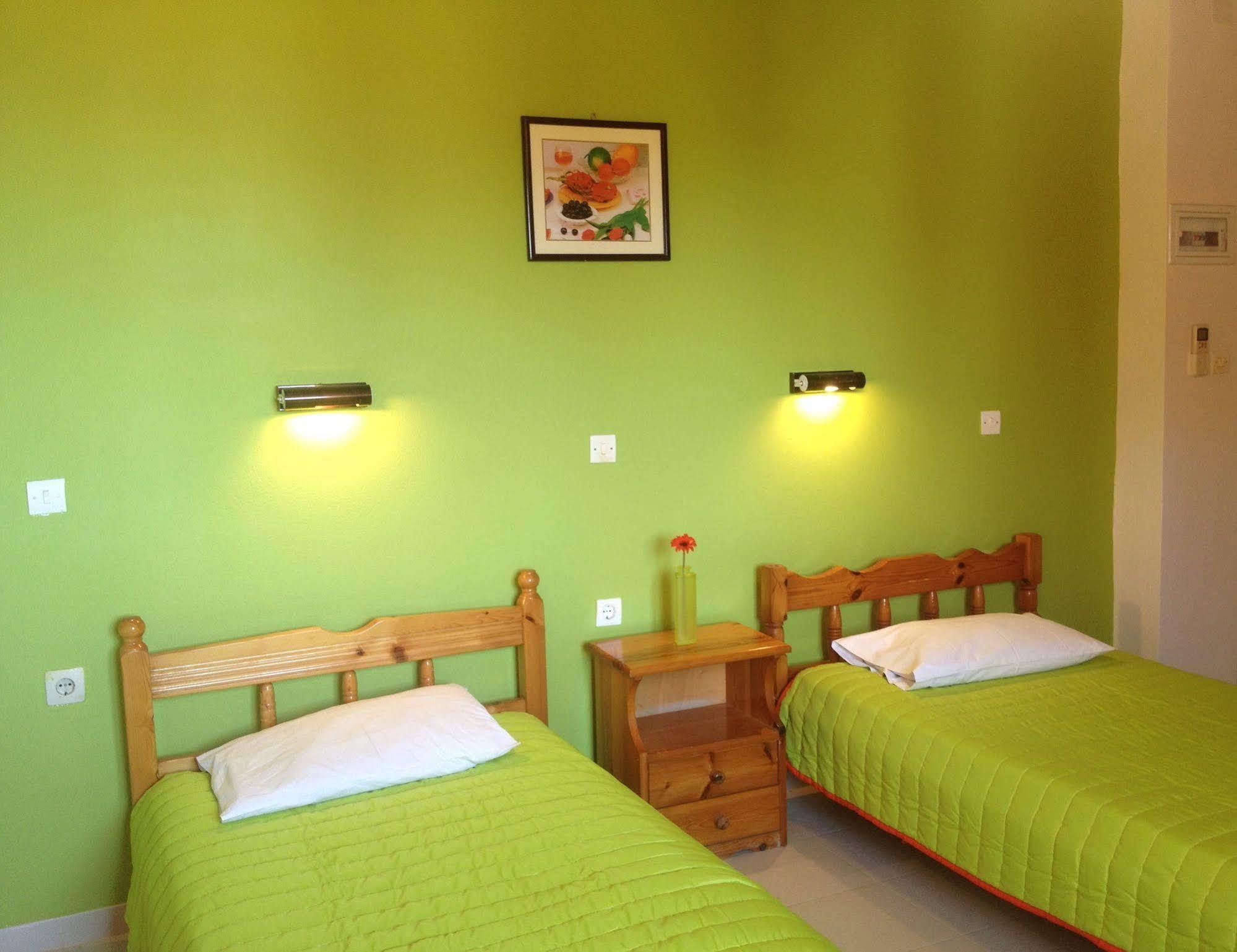 Ionian Breeze Apartments 2*