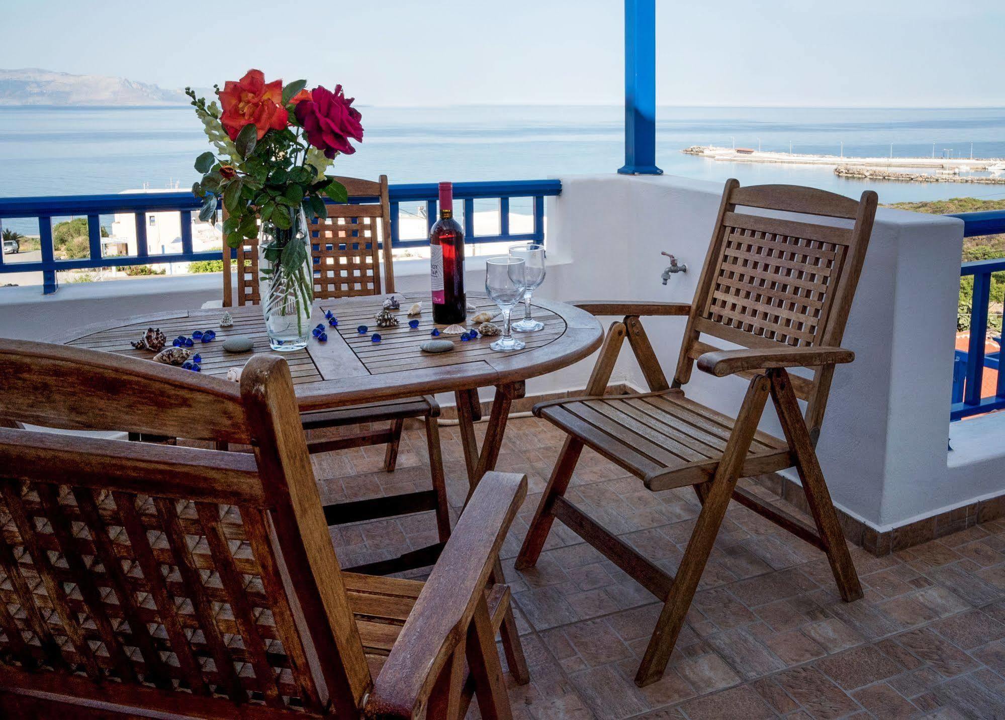 Pantonia Aparthotel 3*
