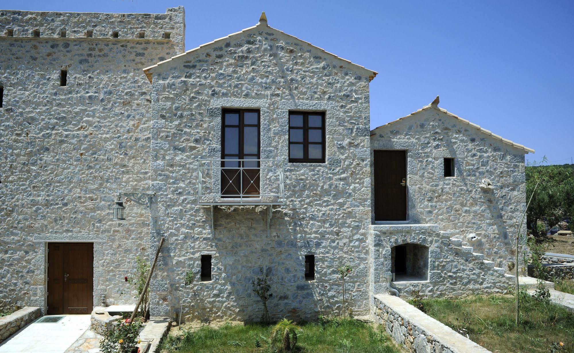Xemoni 4* Oitilon