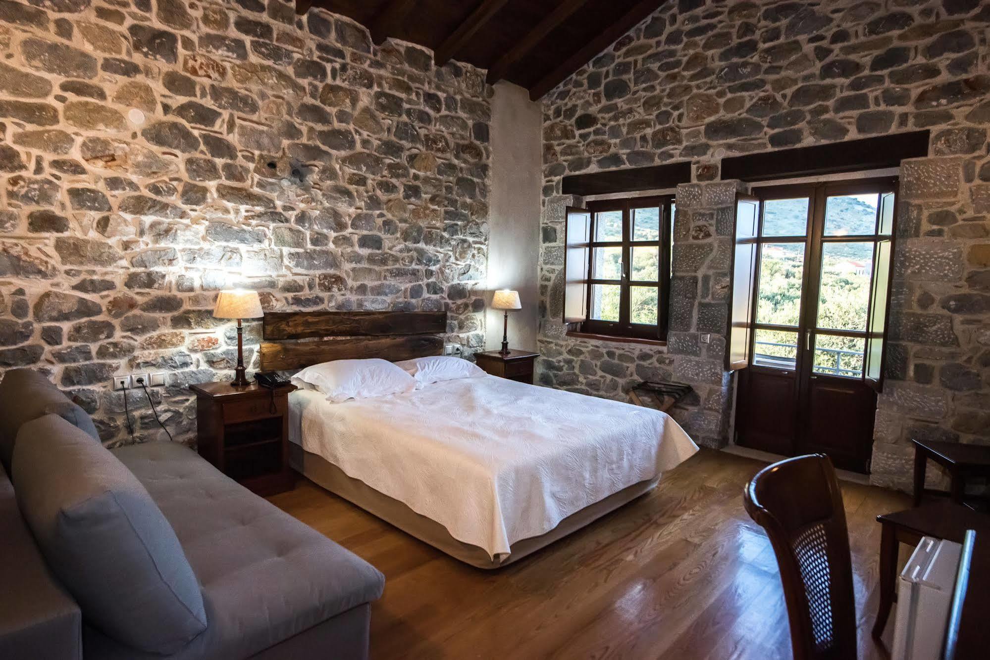 Xemoni 4* Oitilon
