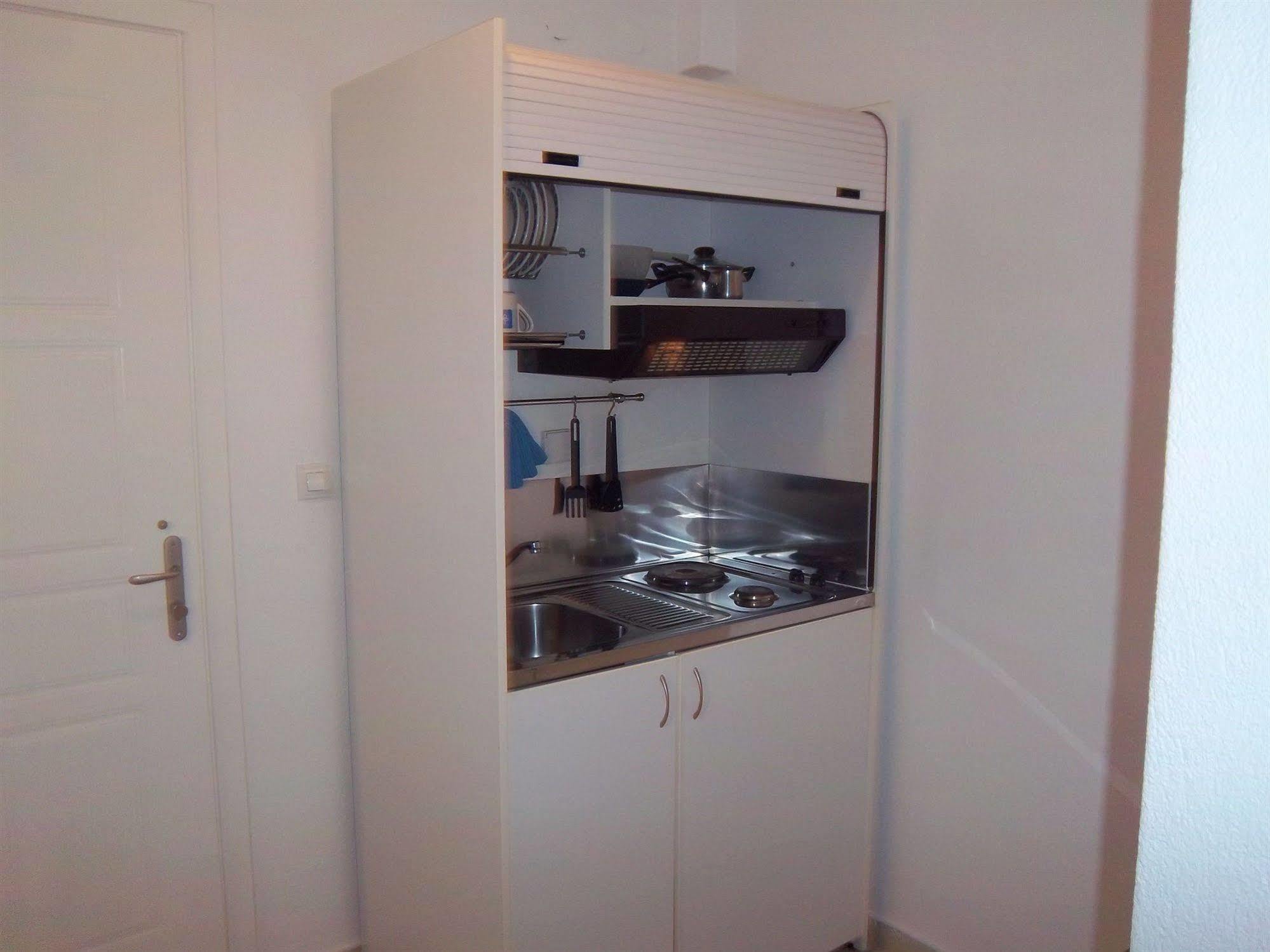 Apartment Milos *