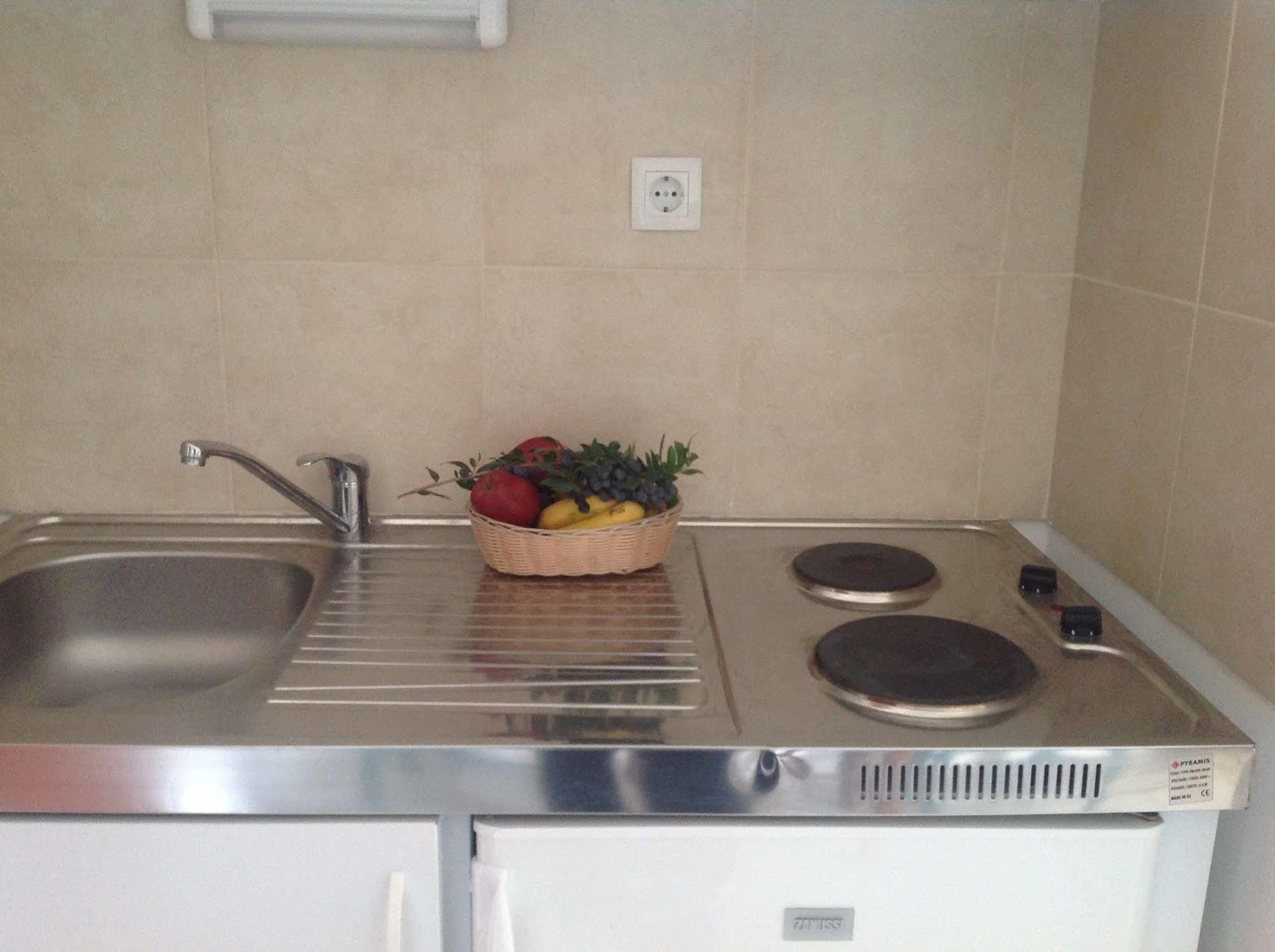 Malia Aparthotel 3*