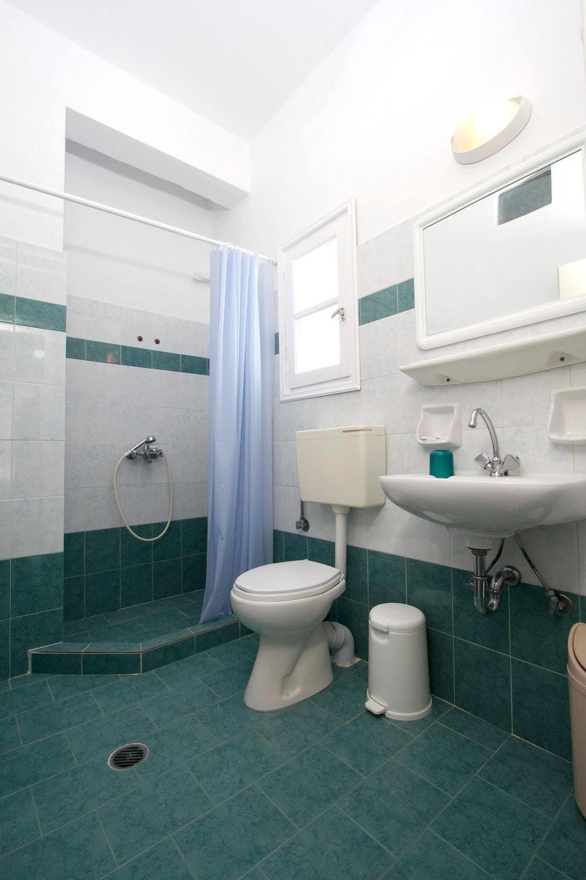 Guest house Athena 2*