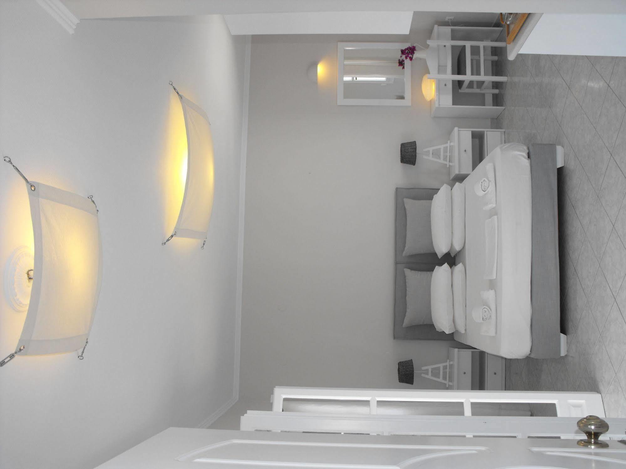Milos Bay Suites Hotel Adamantas (Milos)