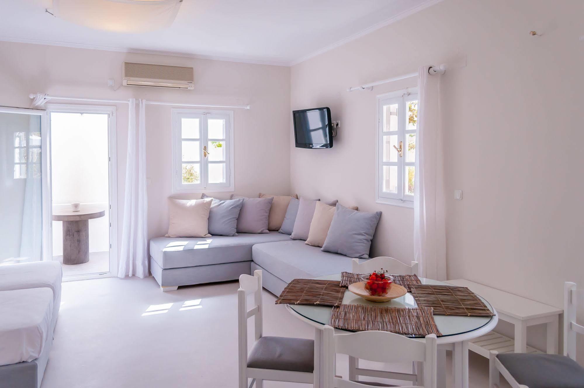 Milos Bay Suites Hotel Adamantas (Milos)