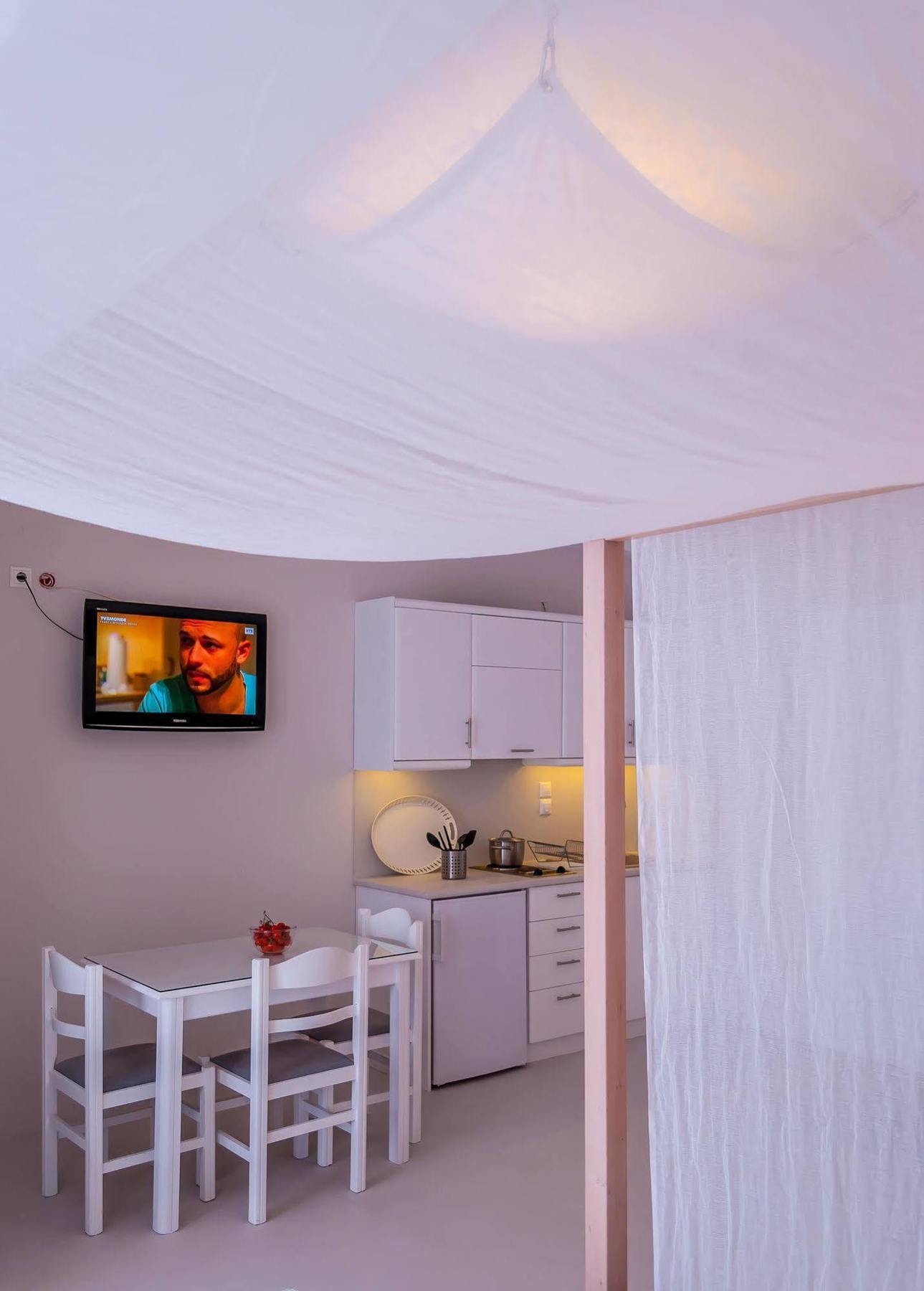 Milos Bay Suites Adamantas (Milos)