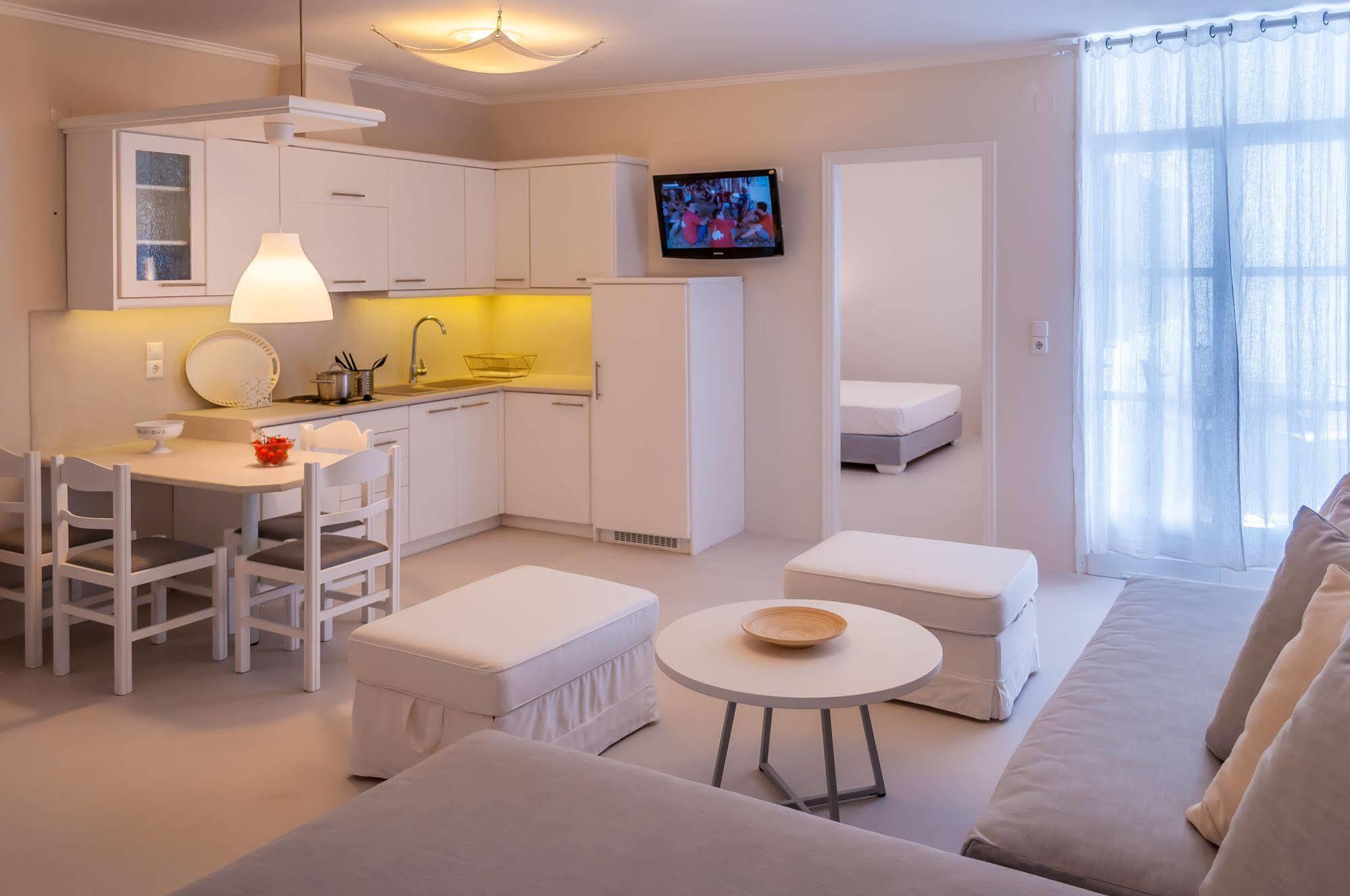Hotel Milos Bay Suites Adamantas (Milos)