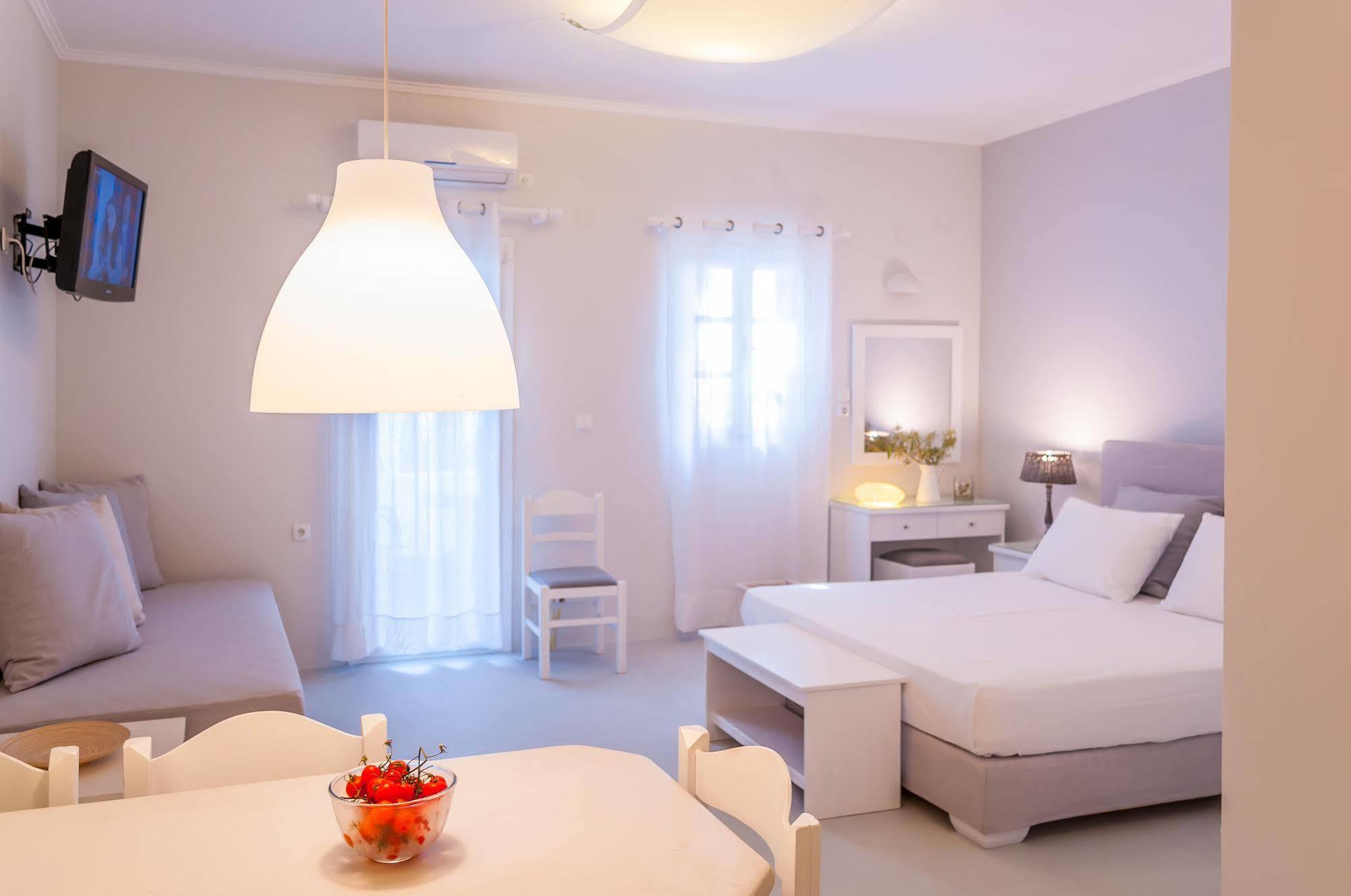 Milos Bay Suites Hotel Adamantas (Milos)