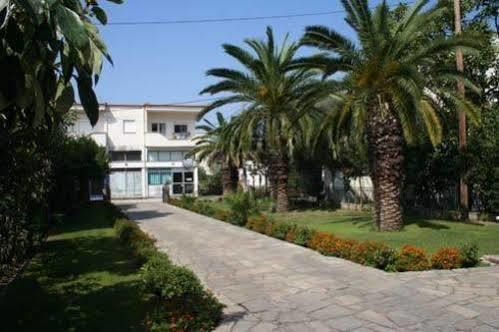Aparthotel Vicky &