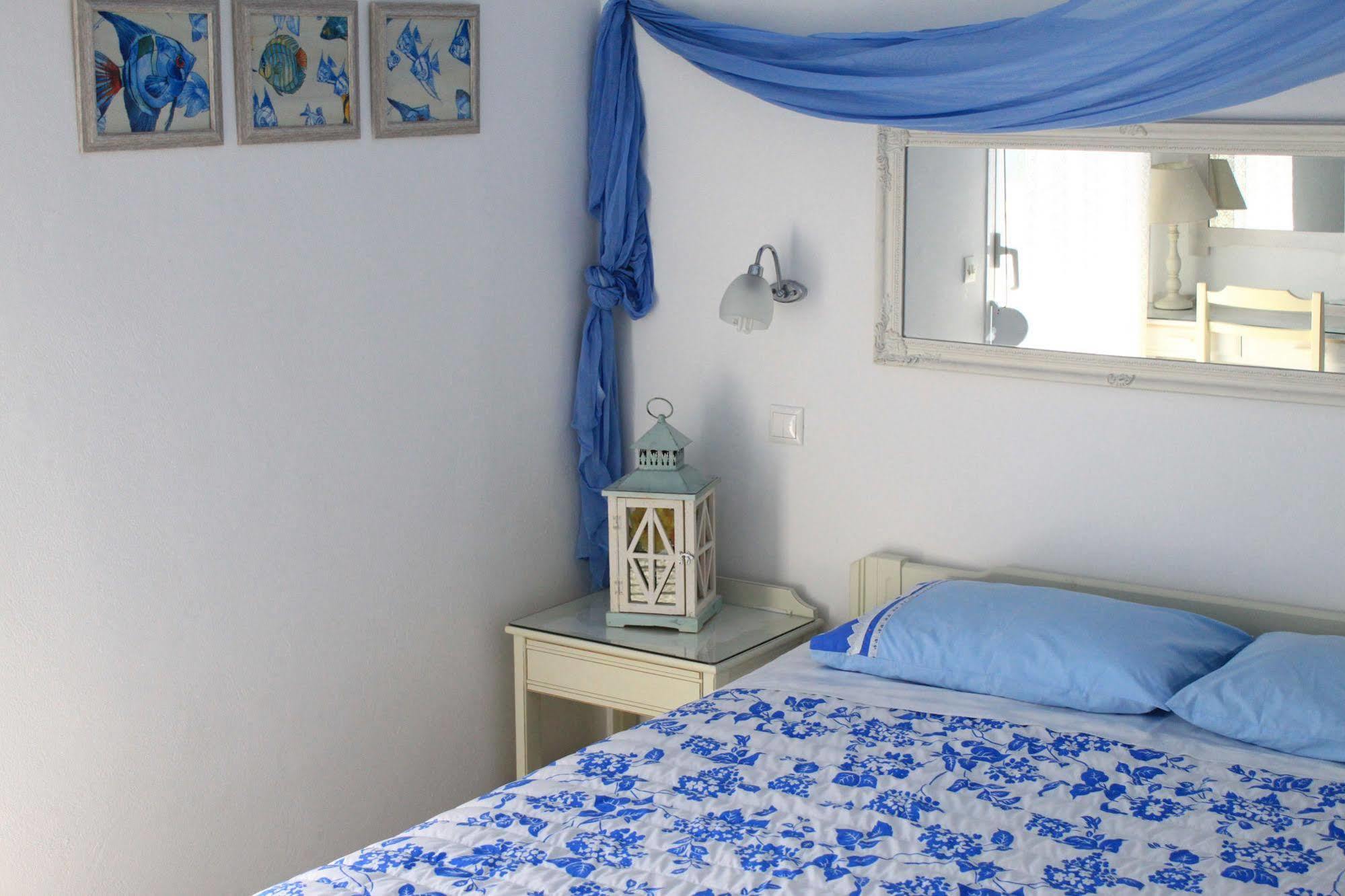 Dimitra's Sea-crafts Boutique *