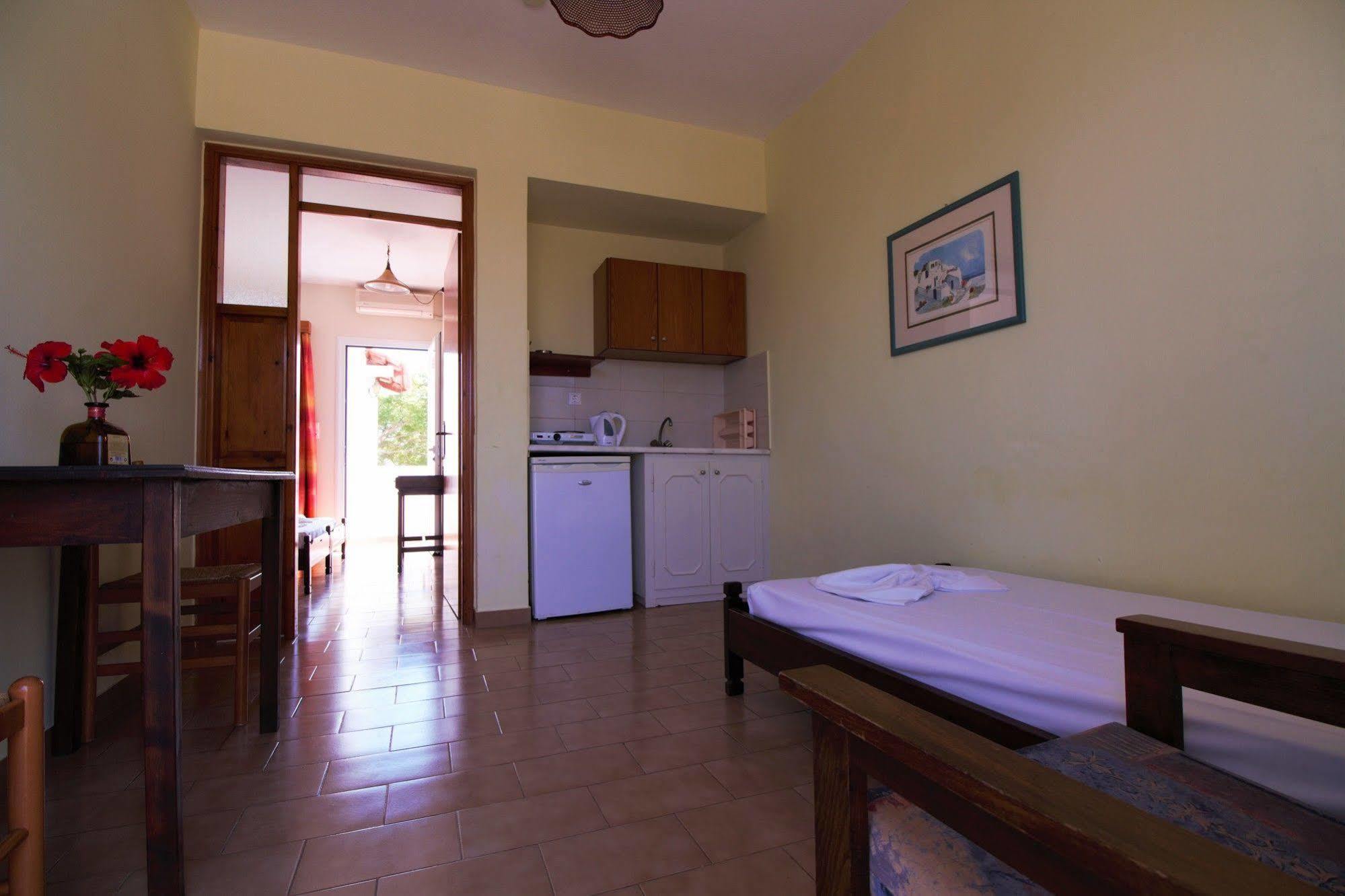 Aparthotel Ampavris Family Kos Town