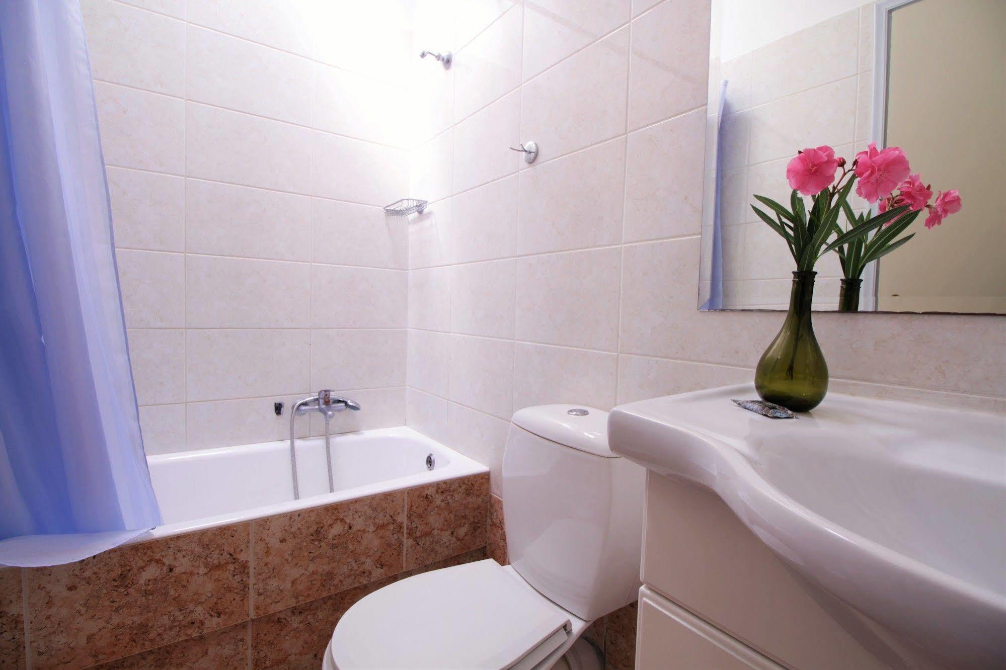 Aparthotel Ampavris Family