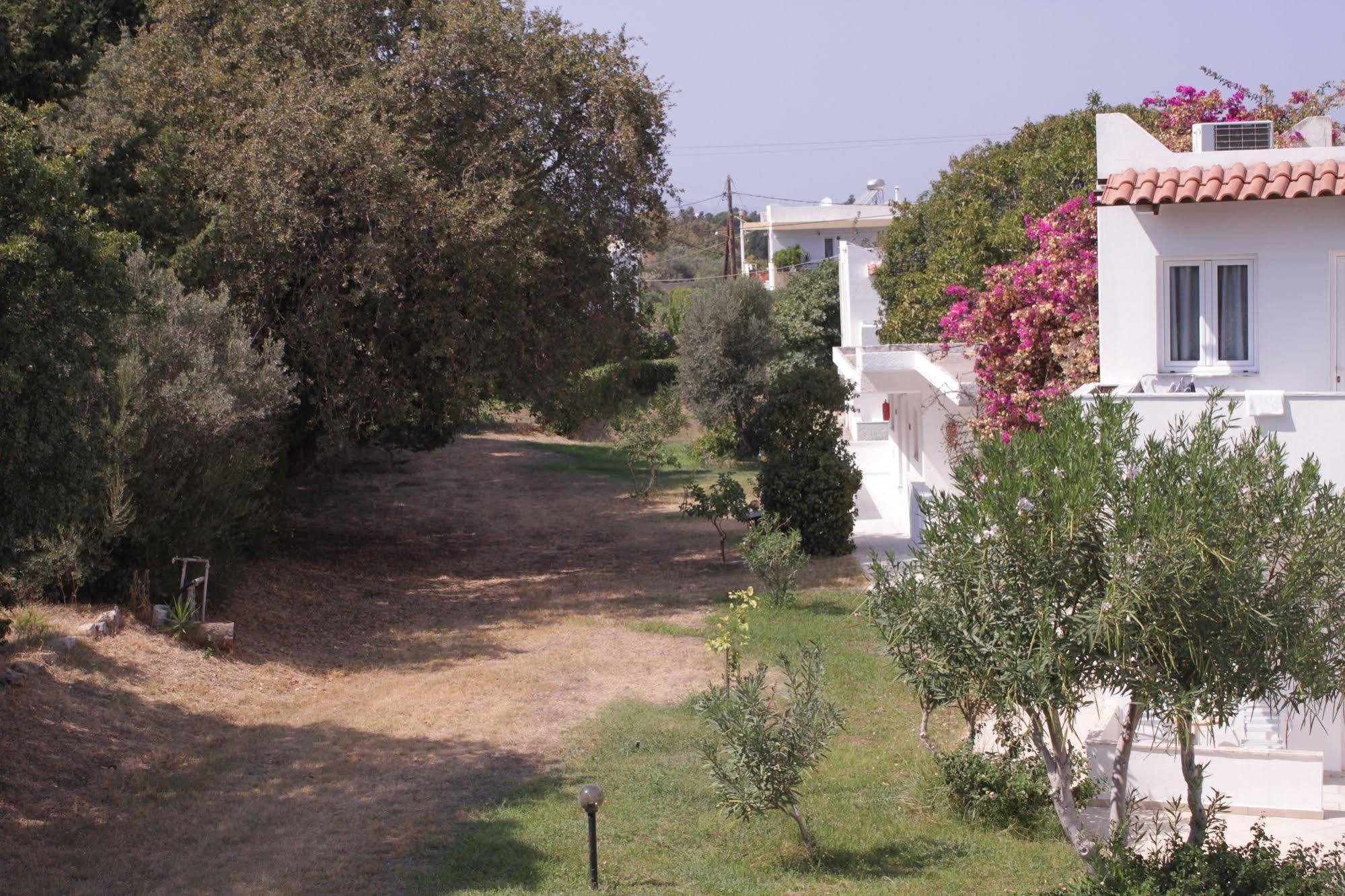 Ampavris Family Aparthotel