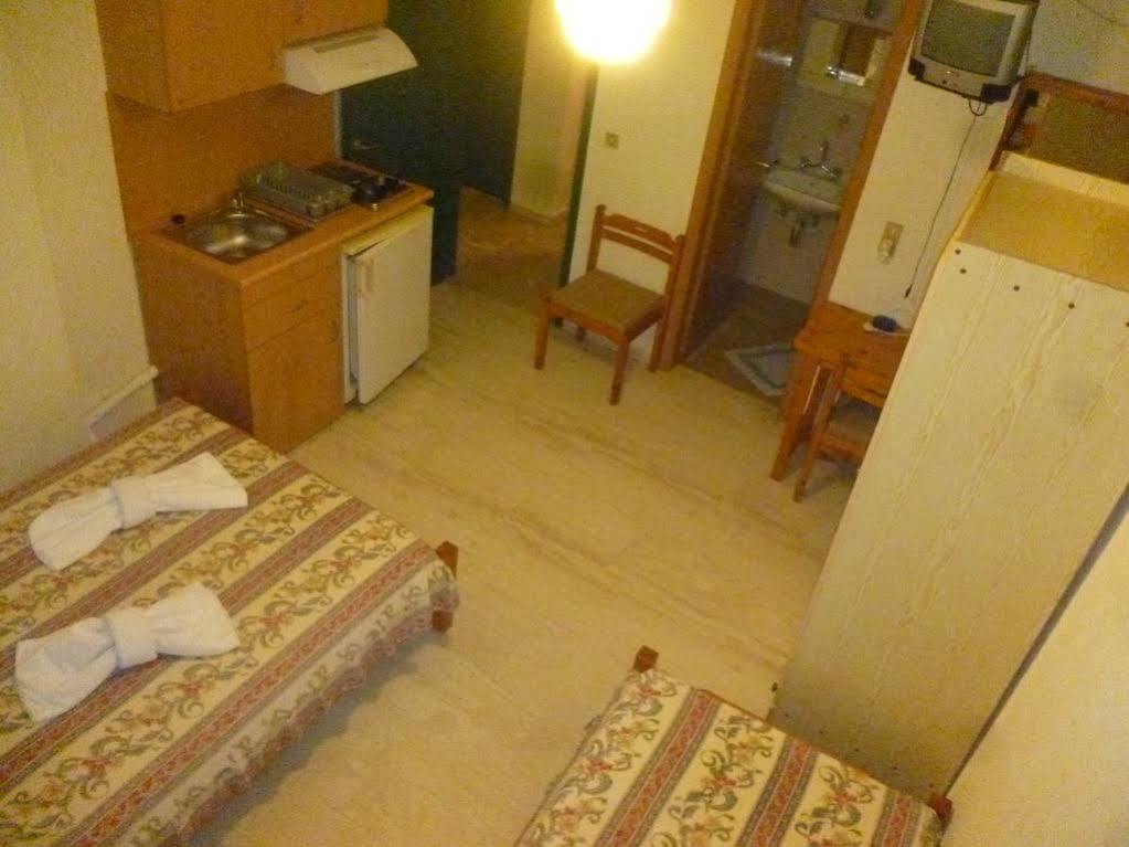 Astir Guest house 3*