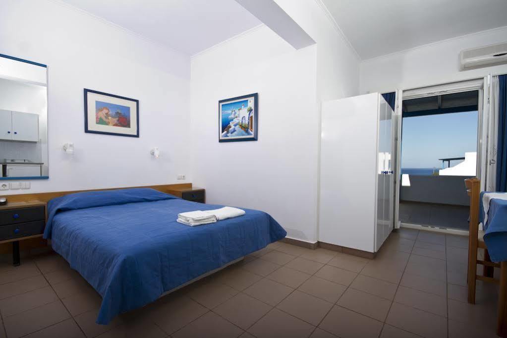 Hotel Vrahia Studios