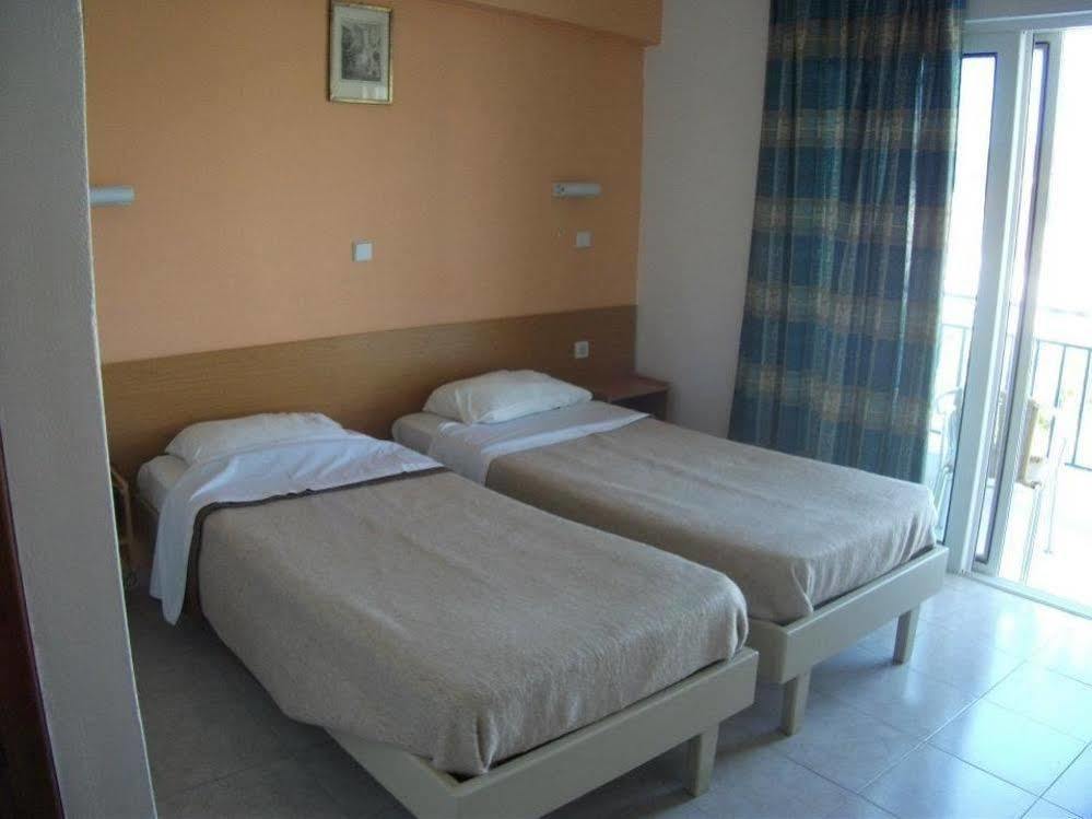 Kastelli Hotel *