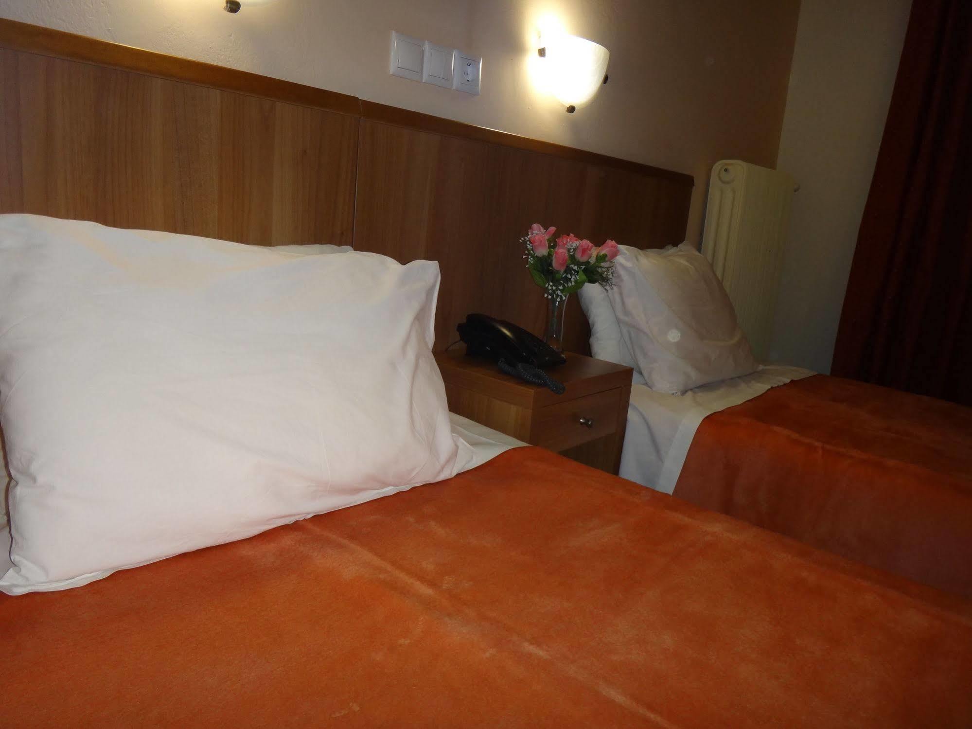 Galaxy Hotel 2*