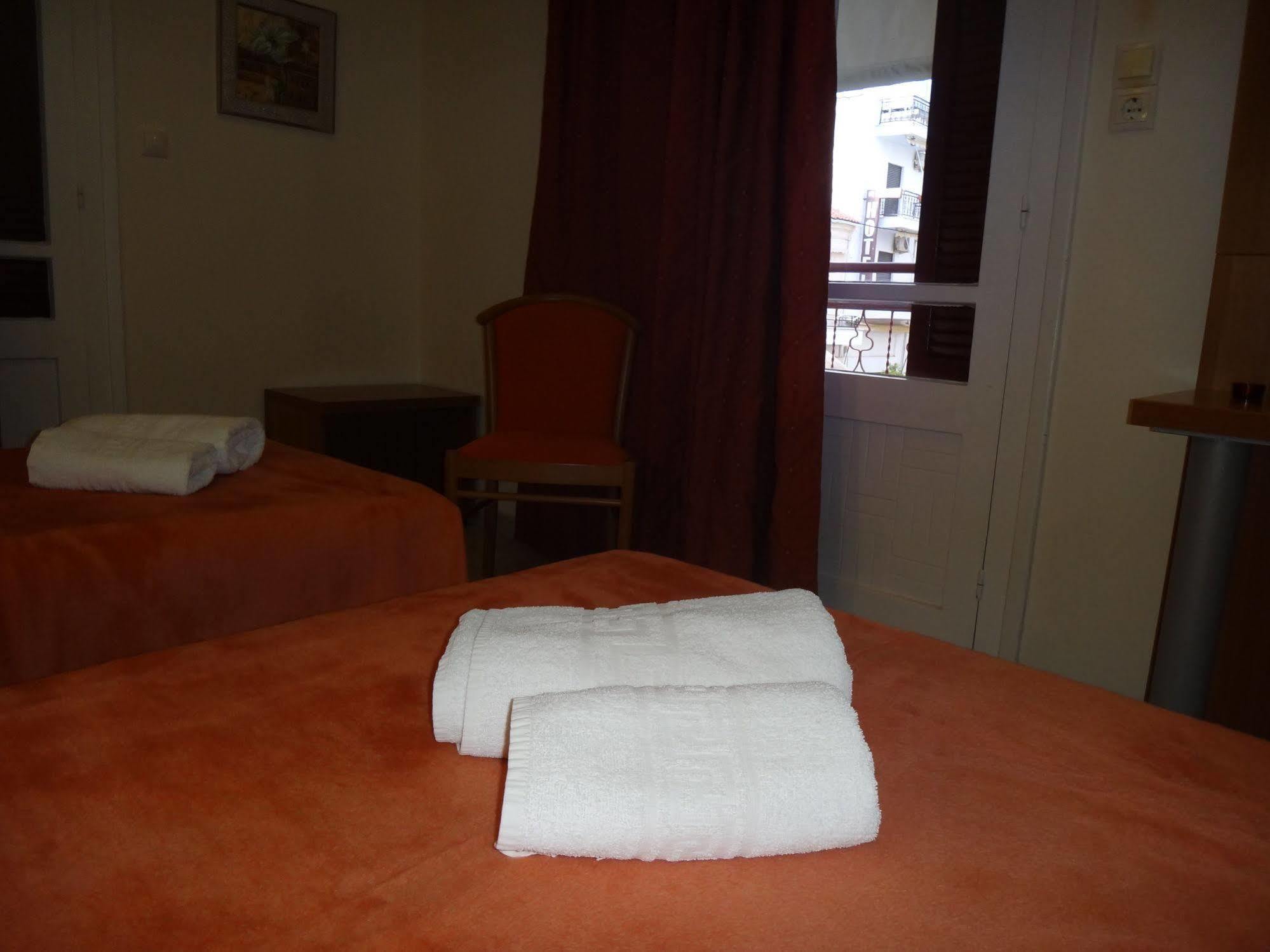 Galaxy Hotel 2*