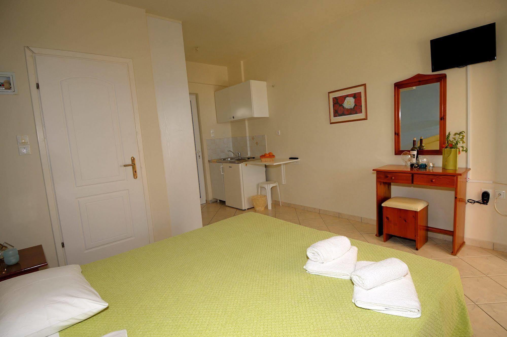 Land Of Gods Aparthotel 2*