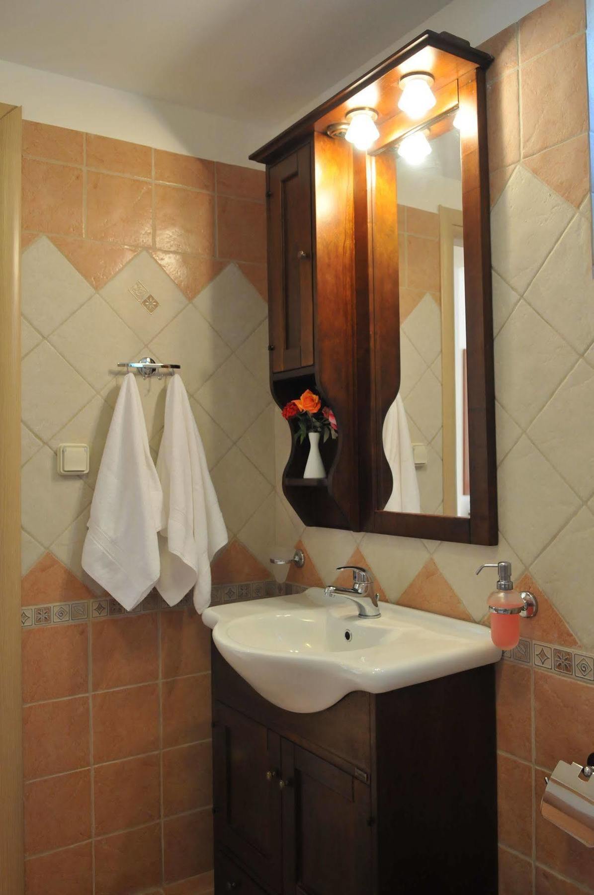 Finiki Plaza Aparthotel 3*