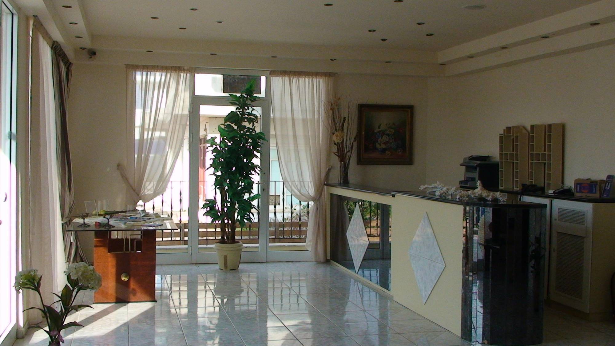 Aparthotel Ambrosia 2*