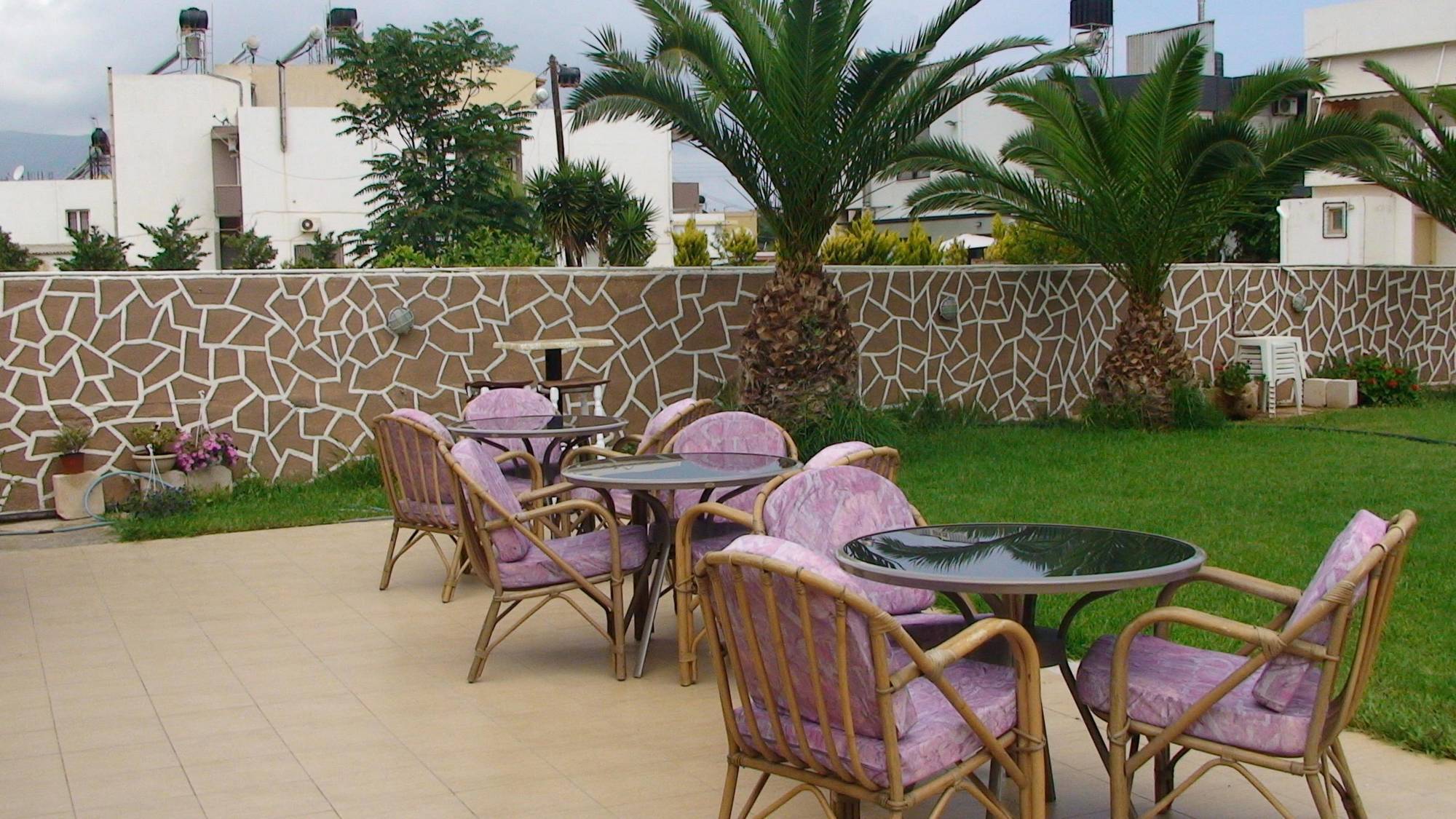 Aparthotel Ambrosia 2*