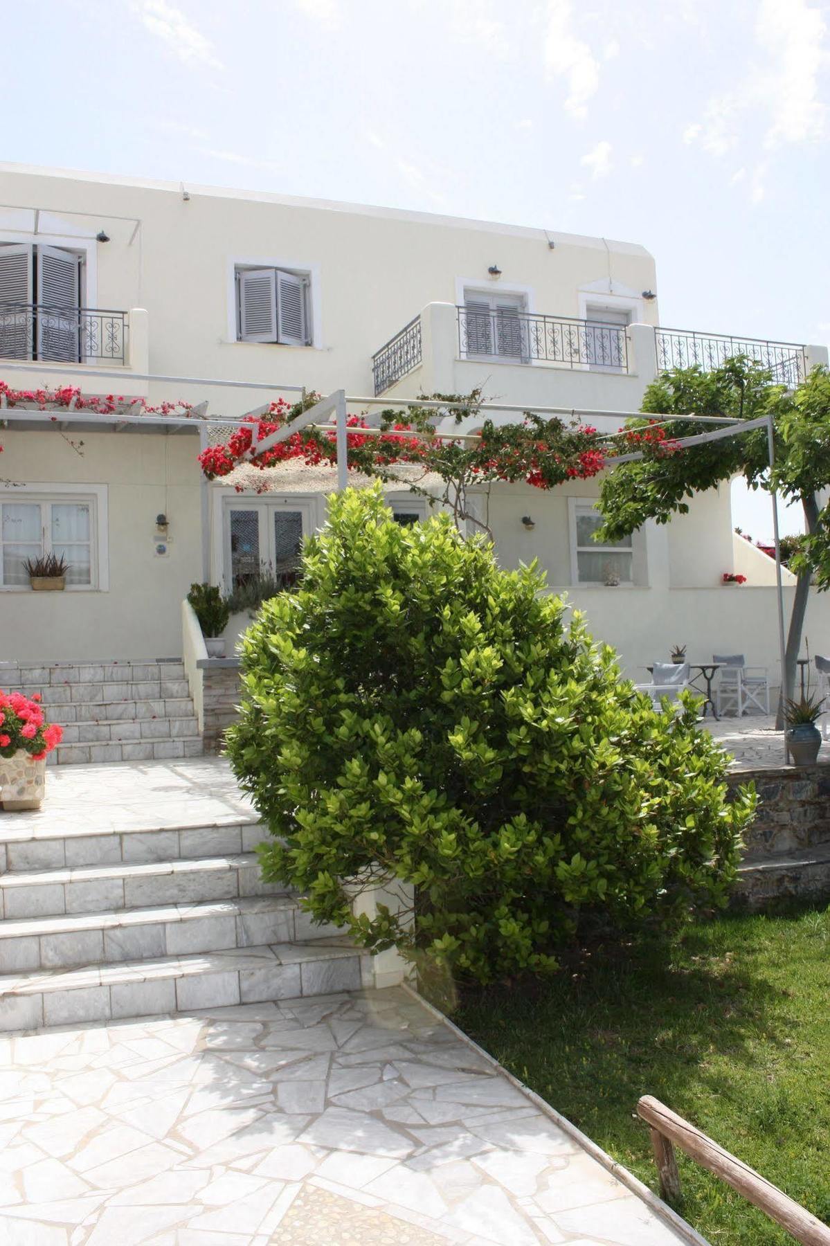 Aktio Studios Aparthotel