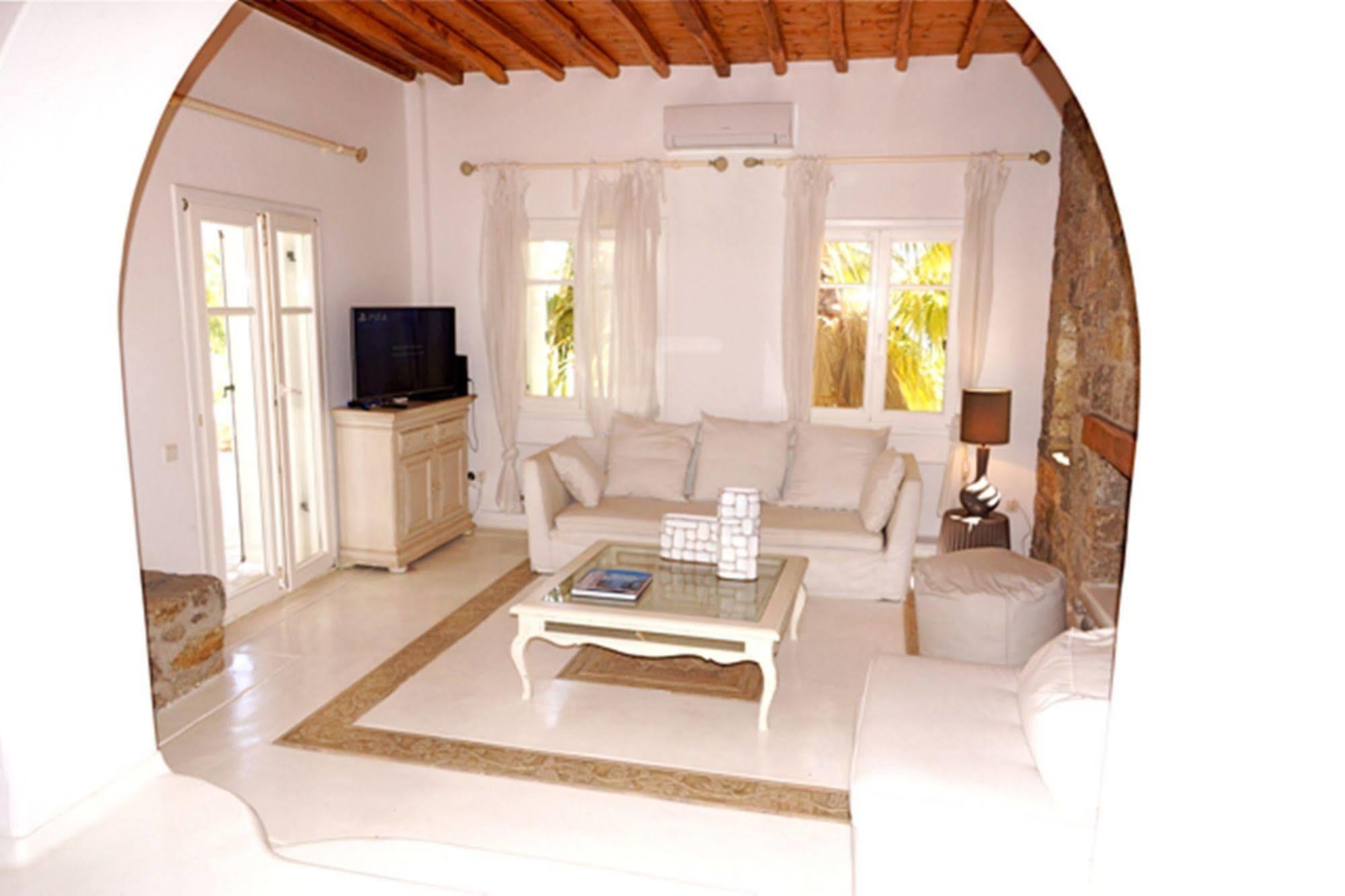 The One Mykonos Hotel 4*
