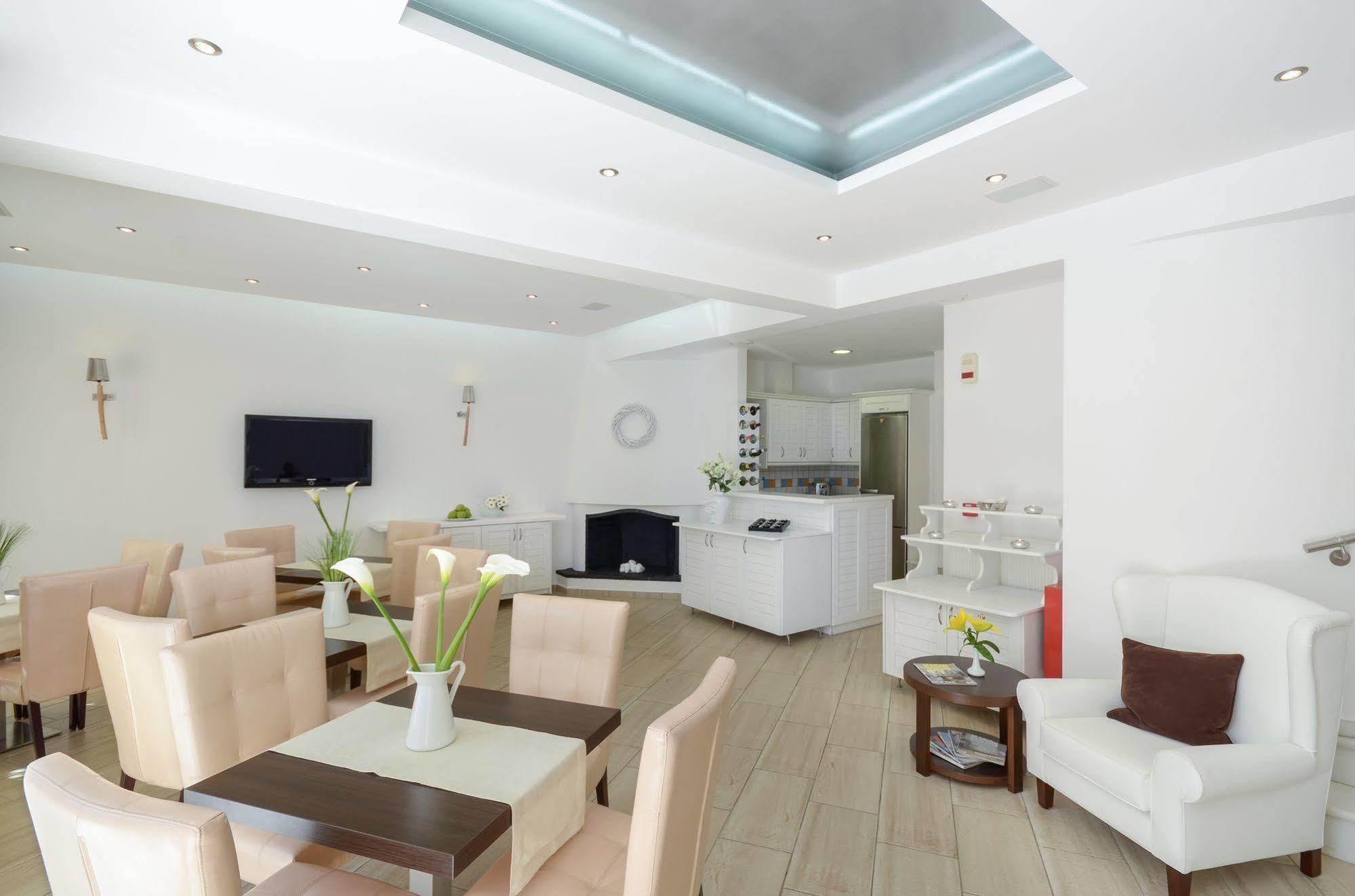 Hotel Adriani 2*
