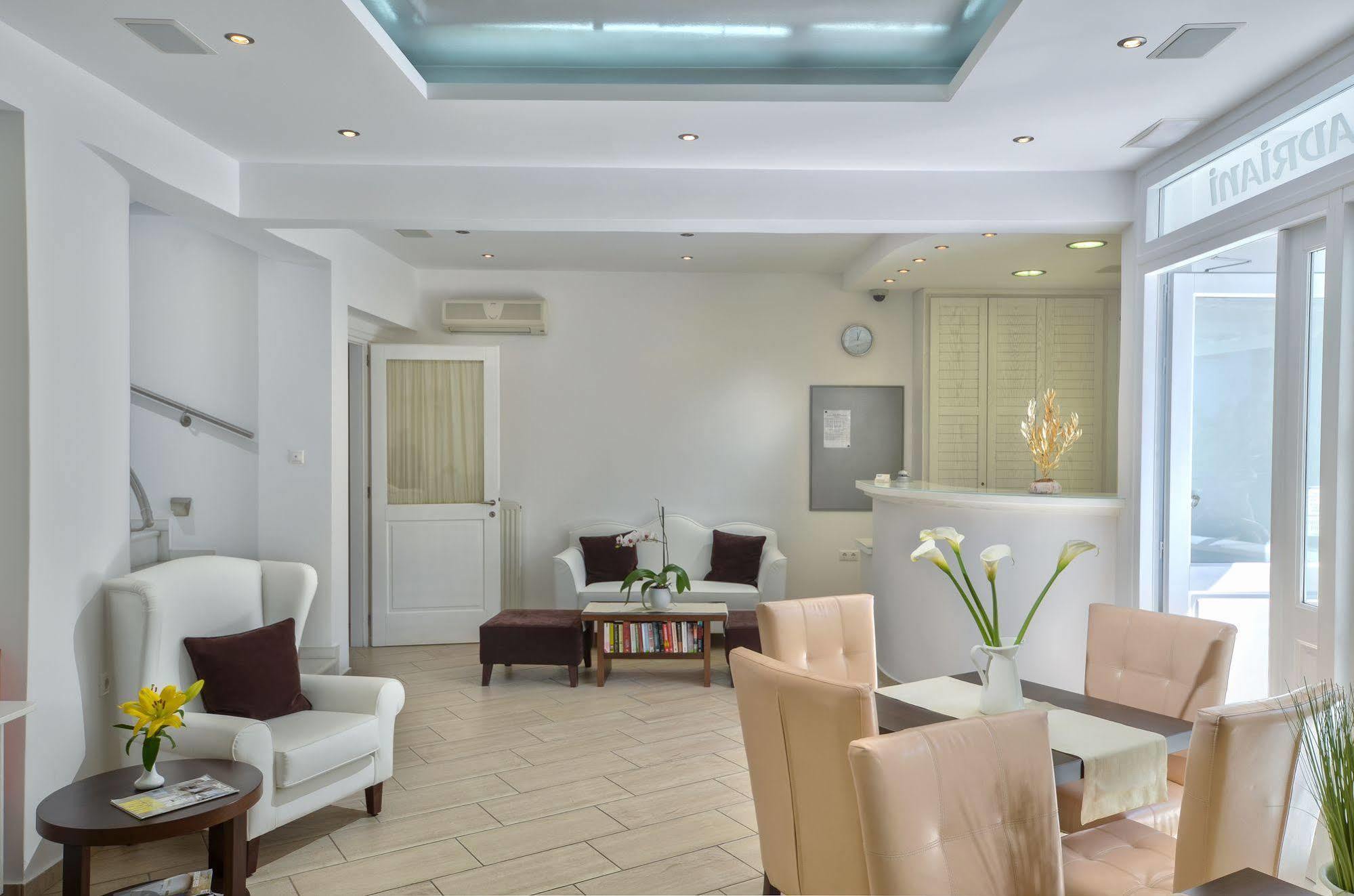 Adriani Hotel 2*