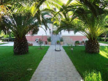 Villa Nn