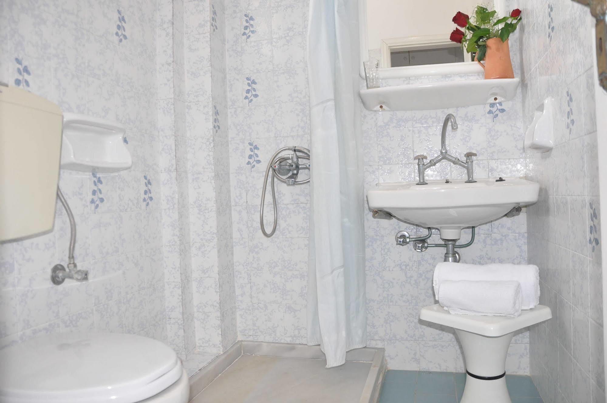 Alexandra Guest house 2*