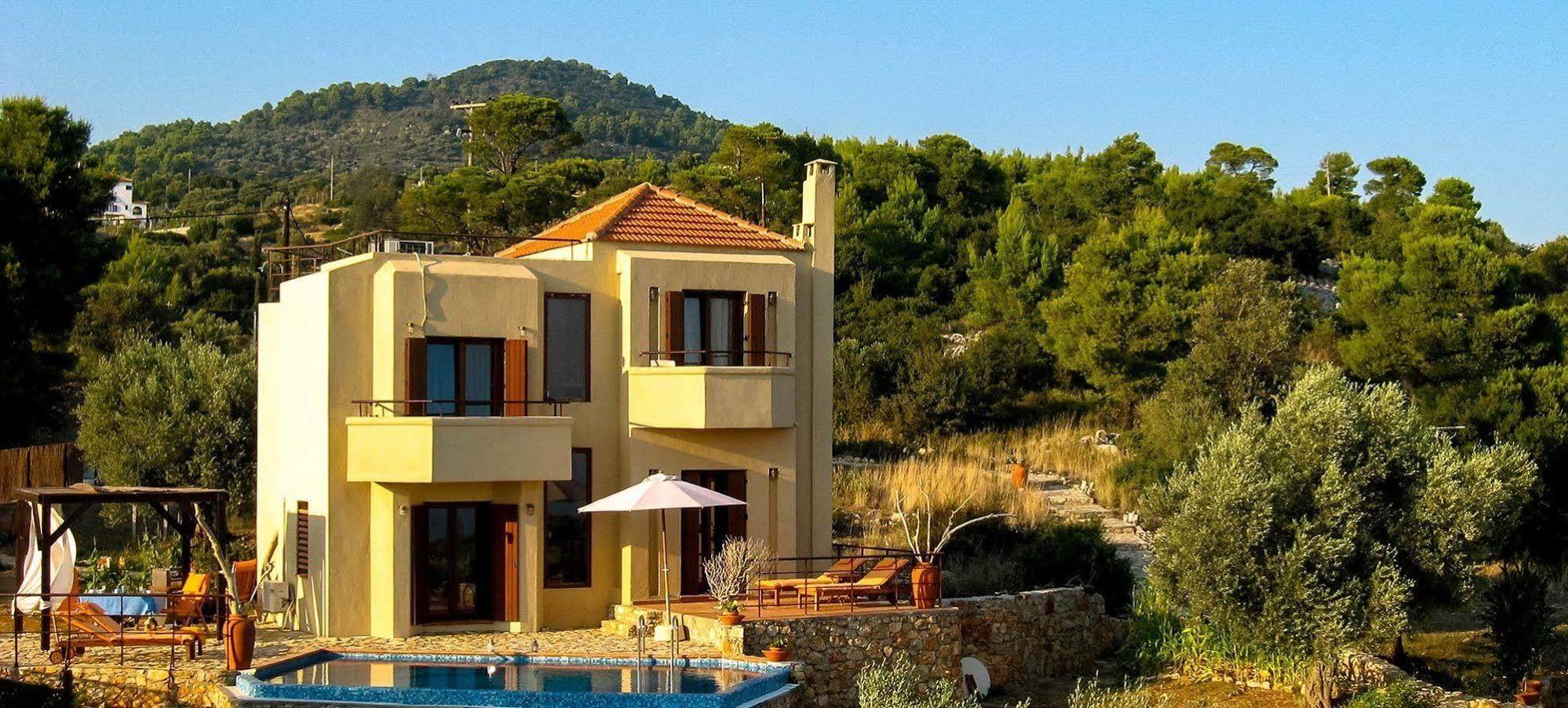 Alonissos Poikilma - Luxury In Alonissos In Nature With Private Pools Villa Alonnisos Town