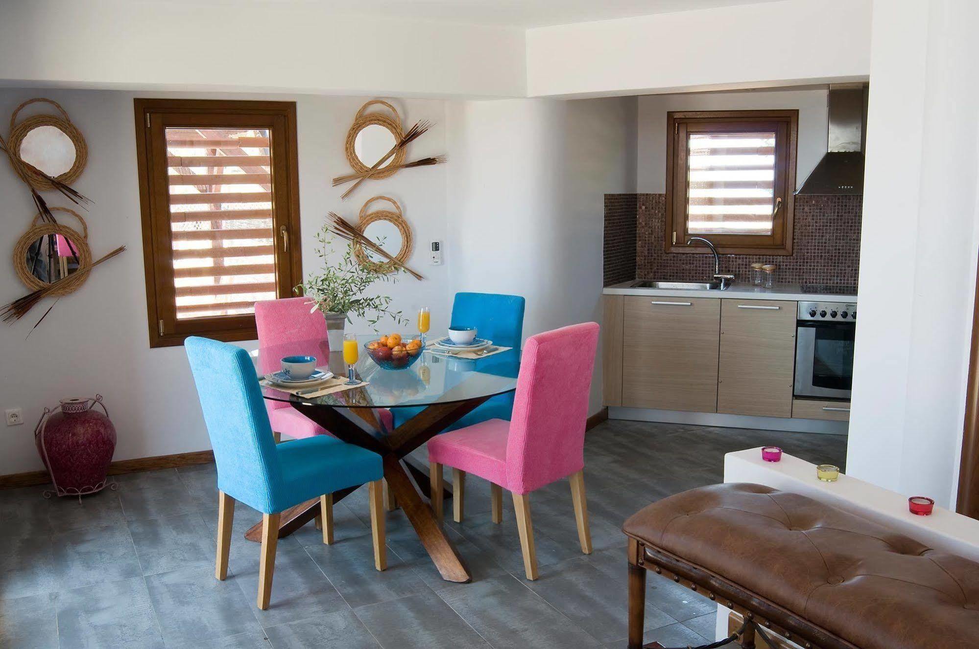 Alonissos Poikilma - Luxury In Alonissos In Nature With Private Pools Villa