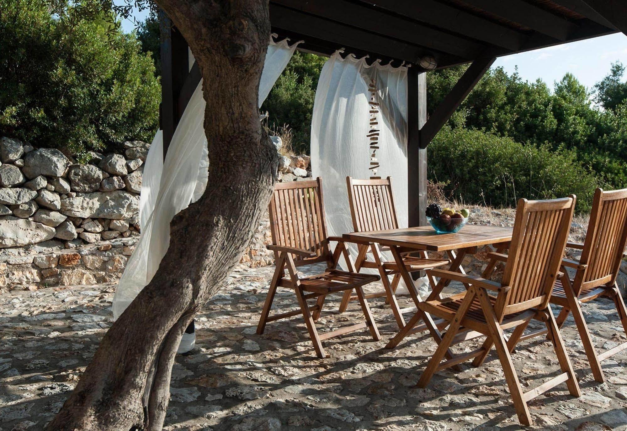Alonissos Poikilma - Luxury In Alonissos In Nature With Private Pools Alonnisos Town