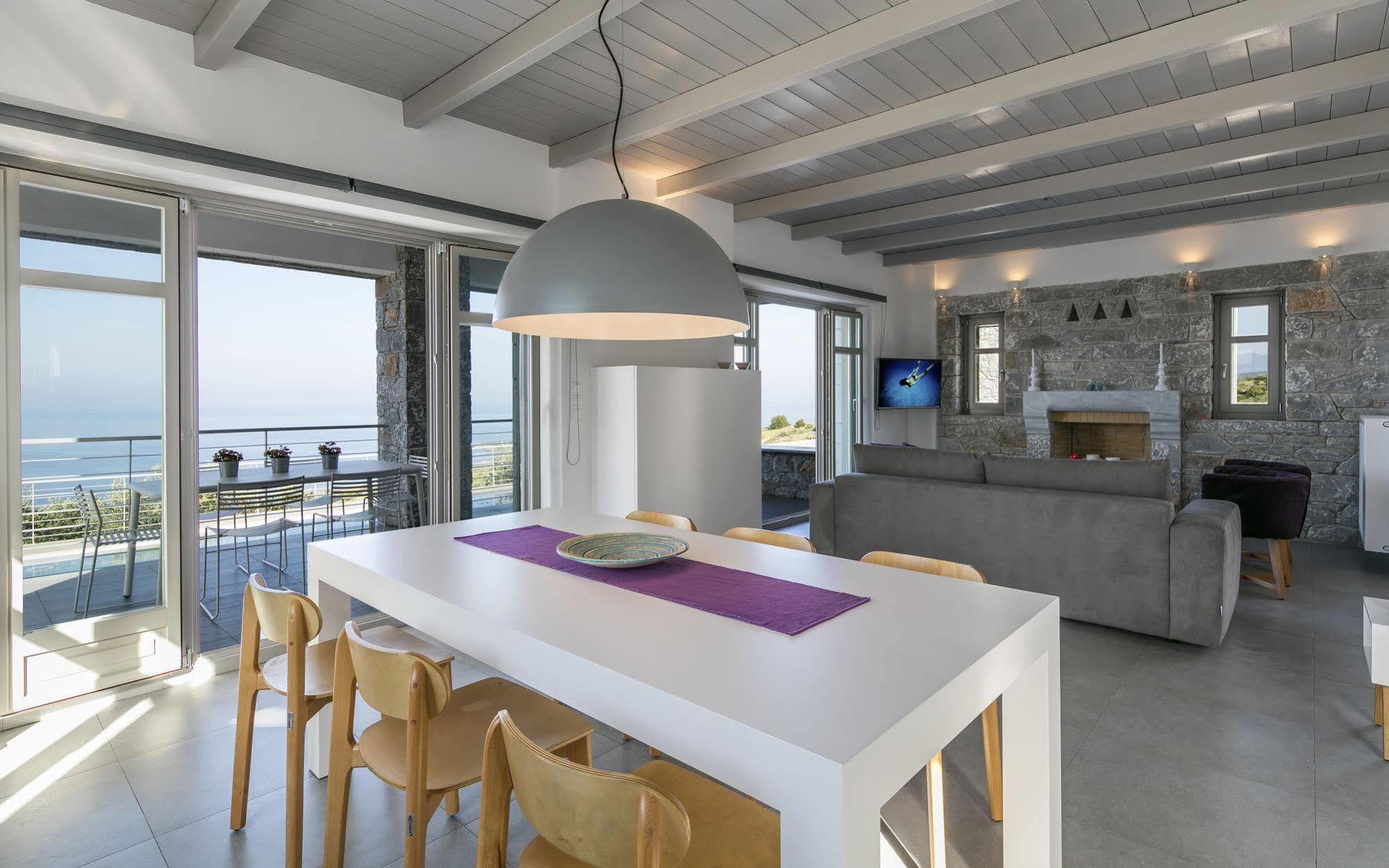 Villa Asanti Levktron
