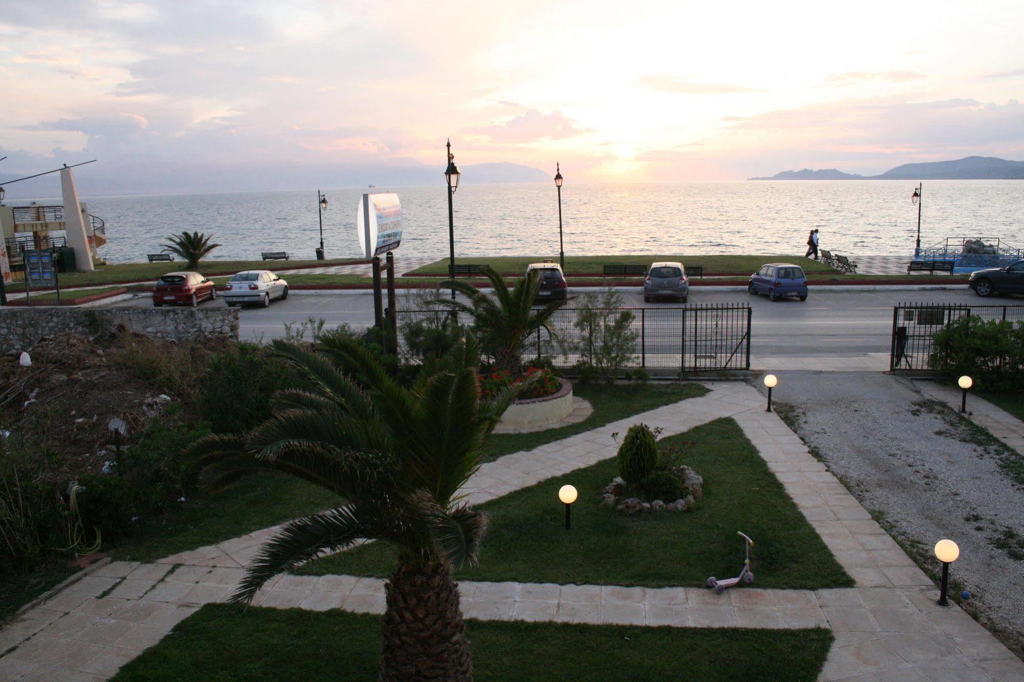 Diolkos Aparthotel 2*