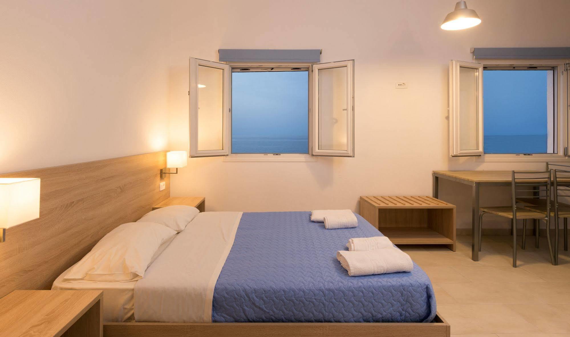 Socrates Apartmens & Restaurant *