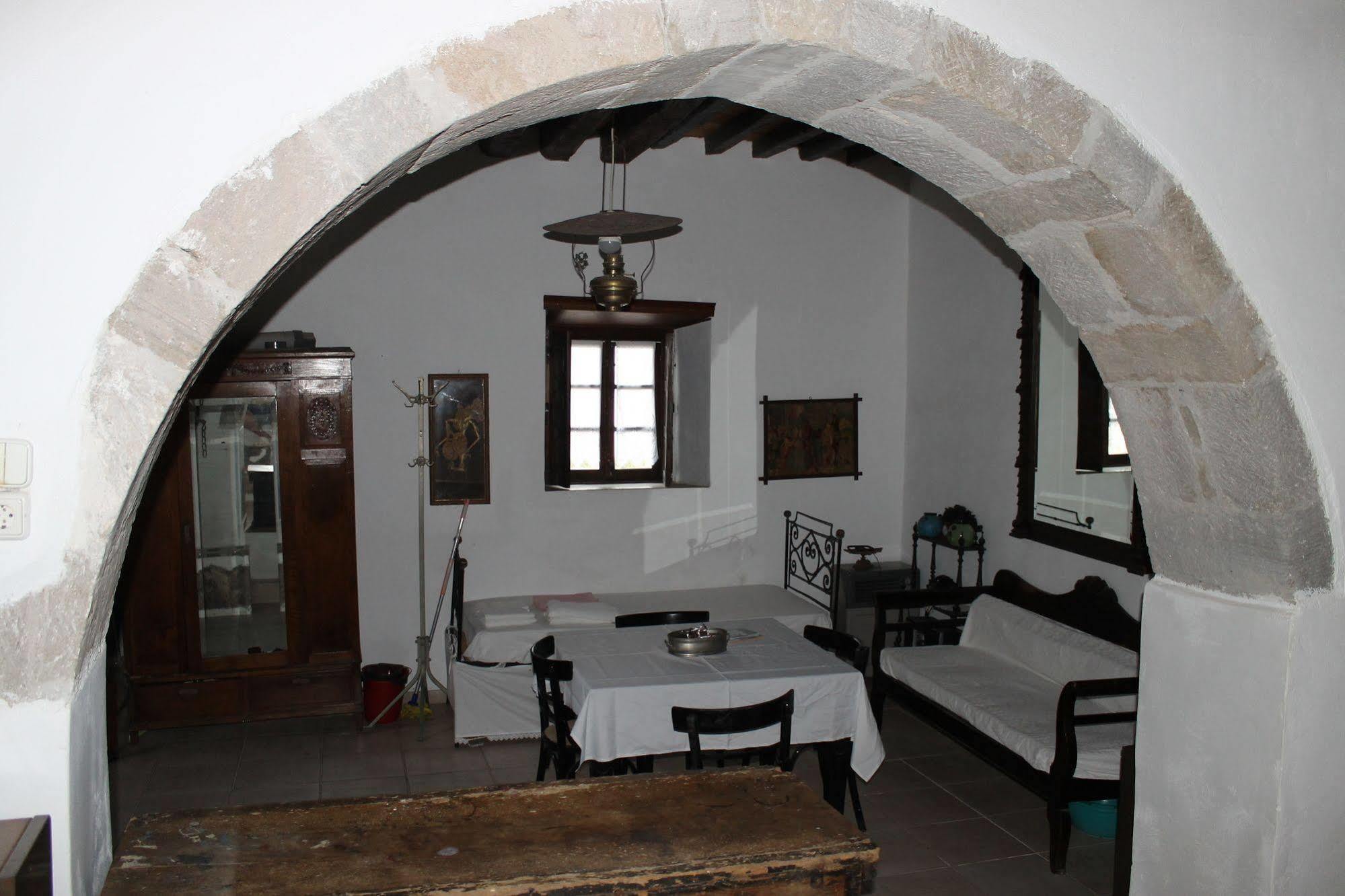 Kastro Milos Apartment *